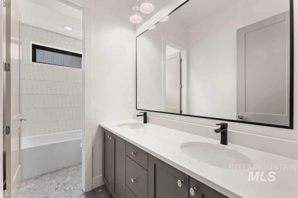 3343 W Tahoe View St, Eagle, Idaho 83616, 4 Bedrooms, 3.5 Bathrooms, Residential For Sale, Price $1,294,000, 98970077