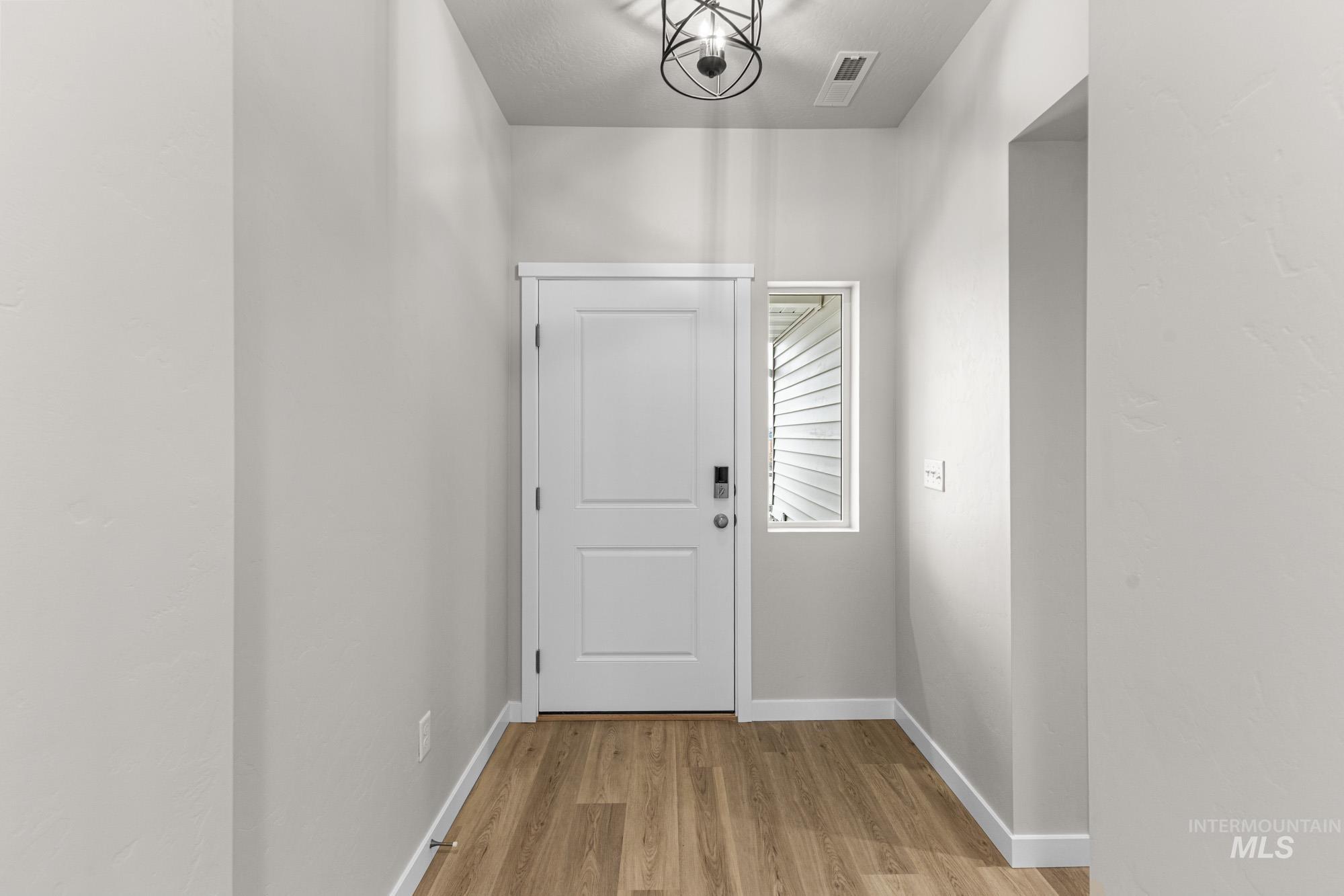 1071 Woods Bog Ave, Middleton, Idaho 83644, 4 Bedrooms, 2 Bathrooms, Residential For Sale, Price $409,990,MLS 98970087