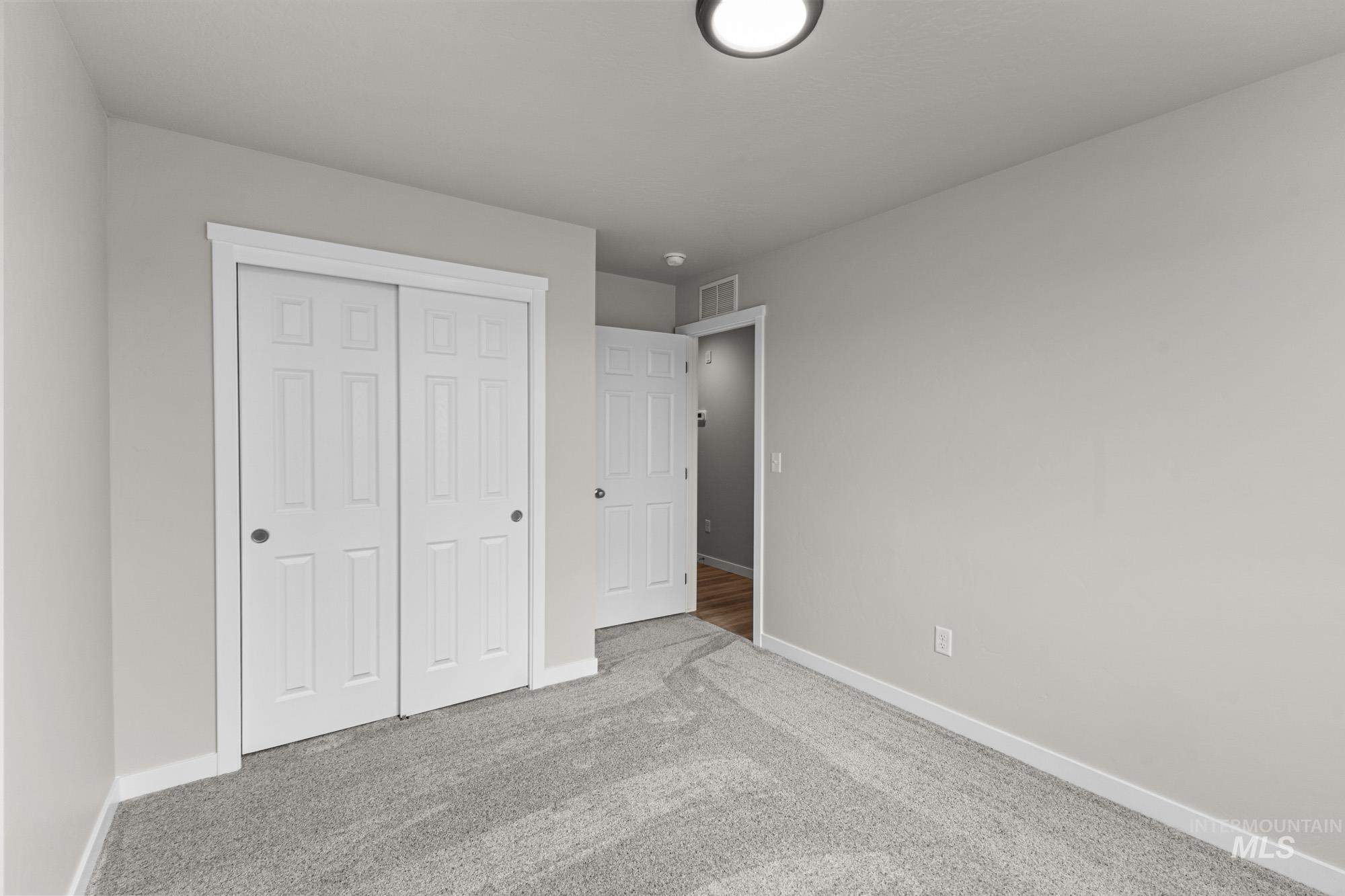 1071 Woods Bog Ave, Middleton, Idaho 83644, 4 Bedrooms, 2 Bathrooms, Residential For Sale, Price $409,990,MLS 98970087