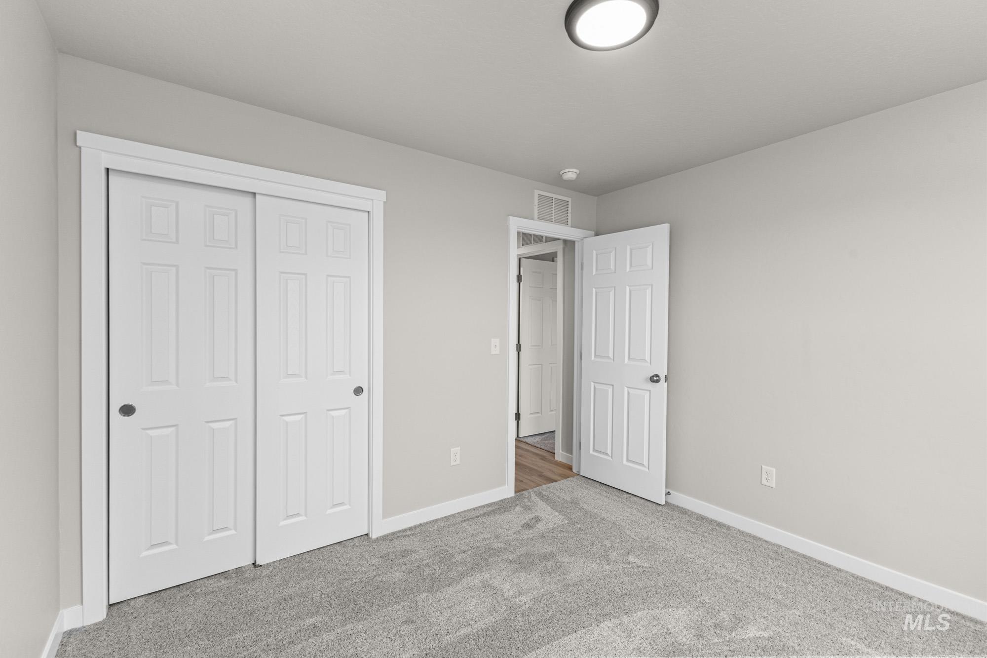 1071 Woods Bog Ave, Middleton, Idaho 83644, 4 Bedrooms, 2 Bathrooms, Residential For Sale, Price $409,990,MLS 98970087