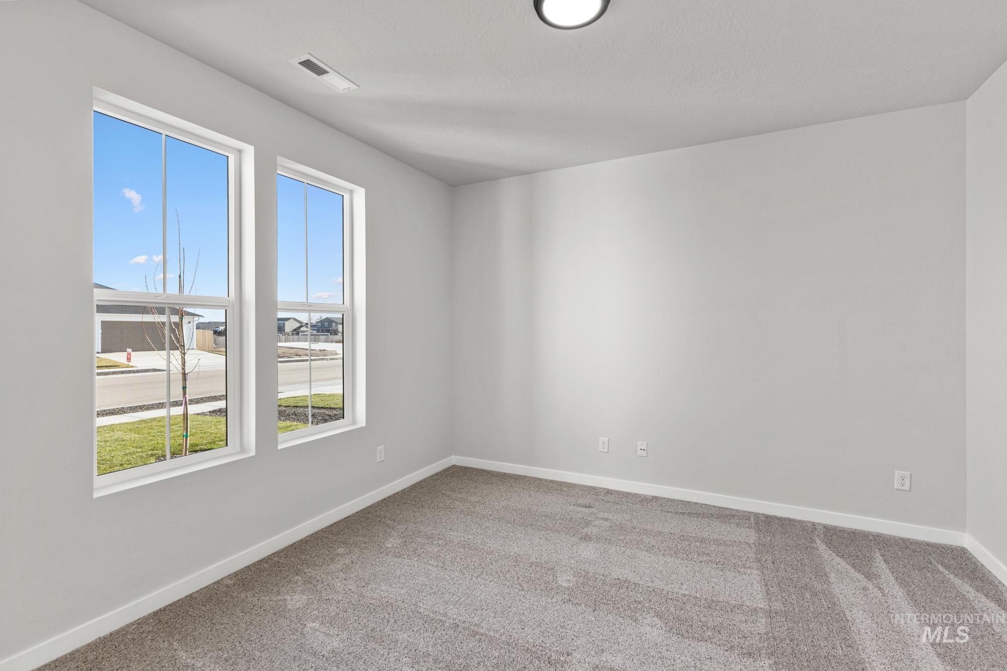 1077 Woods Bog Ave, Middleton, Idaho 83644, 4 Bedrooms, 2.5 Bathrooms, Residential For Sale, Price $529,990,MLS 98970088