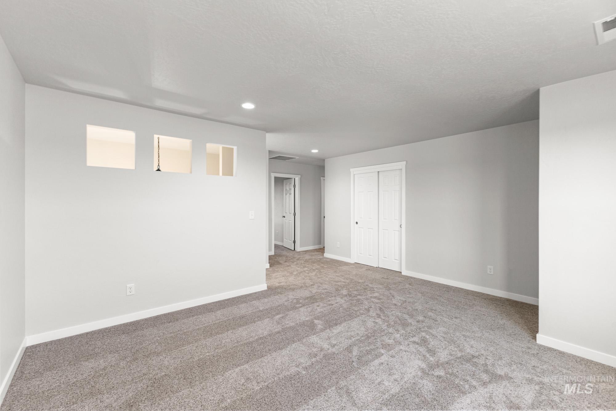 1077 Woods Bog Ave, Middleton, Idaho 83644, 4 Bedrooms, 2.5 Bathrooms, Residential For Sale, Price $529,990,MLS 98970088