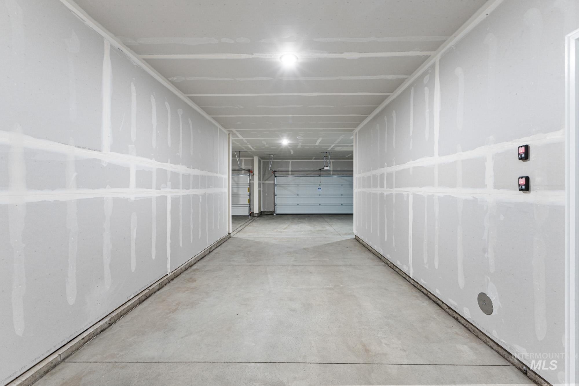 1077 Woods Bog Ave, Middleton, Idaho 83644, 4 Bedrooms, 2.5 Bathrooms, Residential For Sale, Price $529,990,MLS 98970088