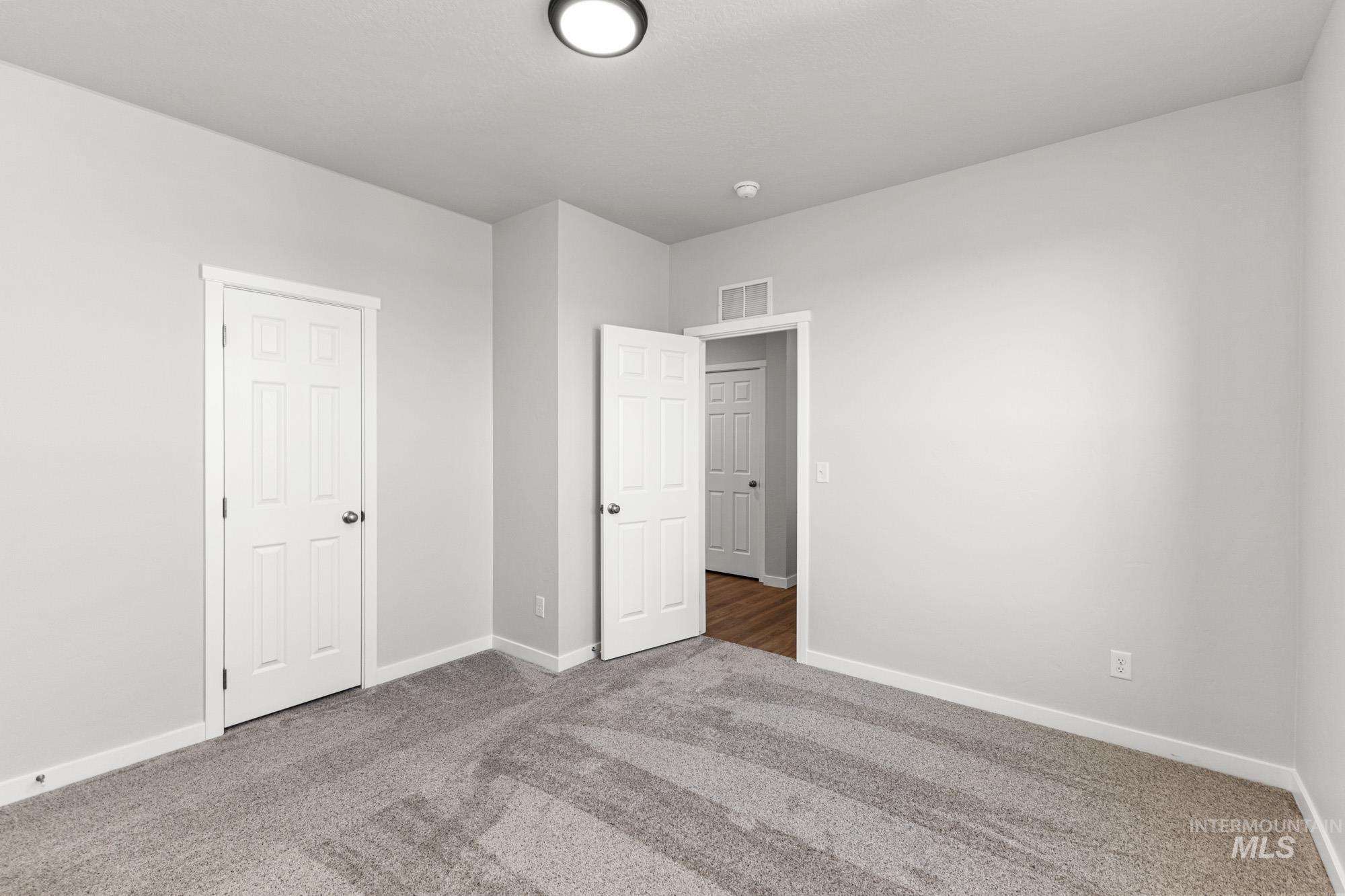 1077 Woods Bog Ave, Middleton, Idaho 83644, 4 Bedrooms, 2.5 Bathrooms, Residential For Sale, Price $529,990,MLS 98970088