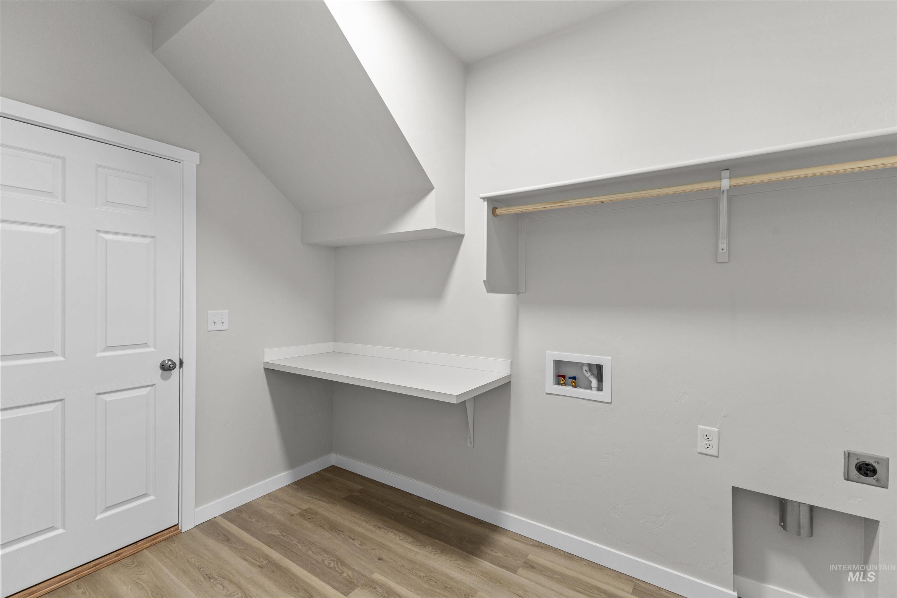 1079 Woods Bog Ct, Middleton, Idaho 83644, 3 Bedrooms, 2 Bathrooms, Residential For Sale, Price $429,990,MLS 98970089