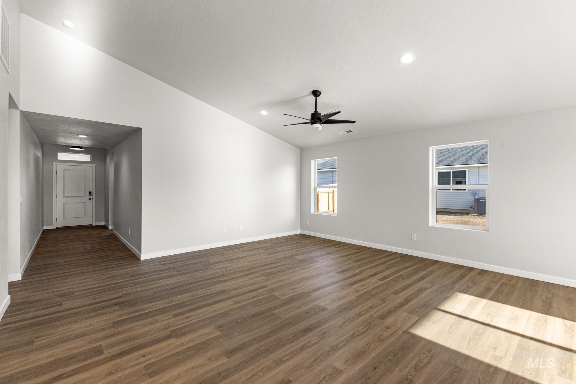 1619 Long Pond St, Middleton, Idaho 83644, 3 Bedrooms, 2 Bathrooms, Residential For Sale, Price $424,990,MLS 98970090