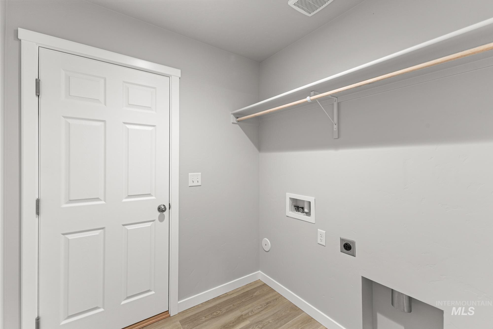 1603 Long Pond St, Middleton, Idaho 83644, 3 Bedrooms, 2 Bathrooms, Residential For Sale, Price $414,990,MLS 98970091