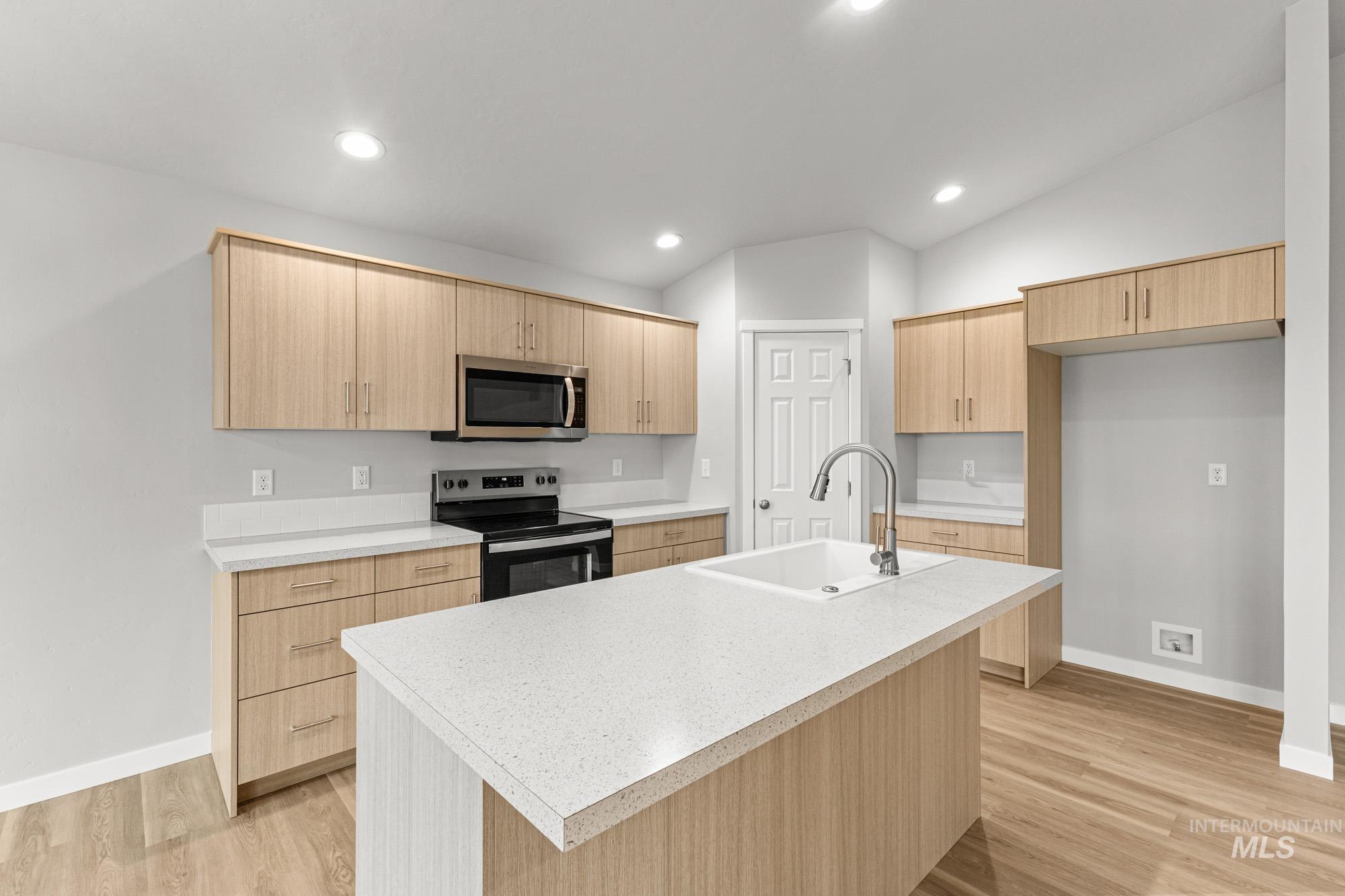 1603 Long Pond St, Middleton, Idaho 83644, 3 Bedrooms, 2 Bathrooms, Residential For Sale, Price $414,990,MLS 98970091