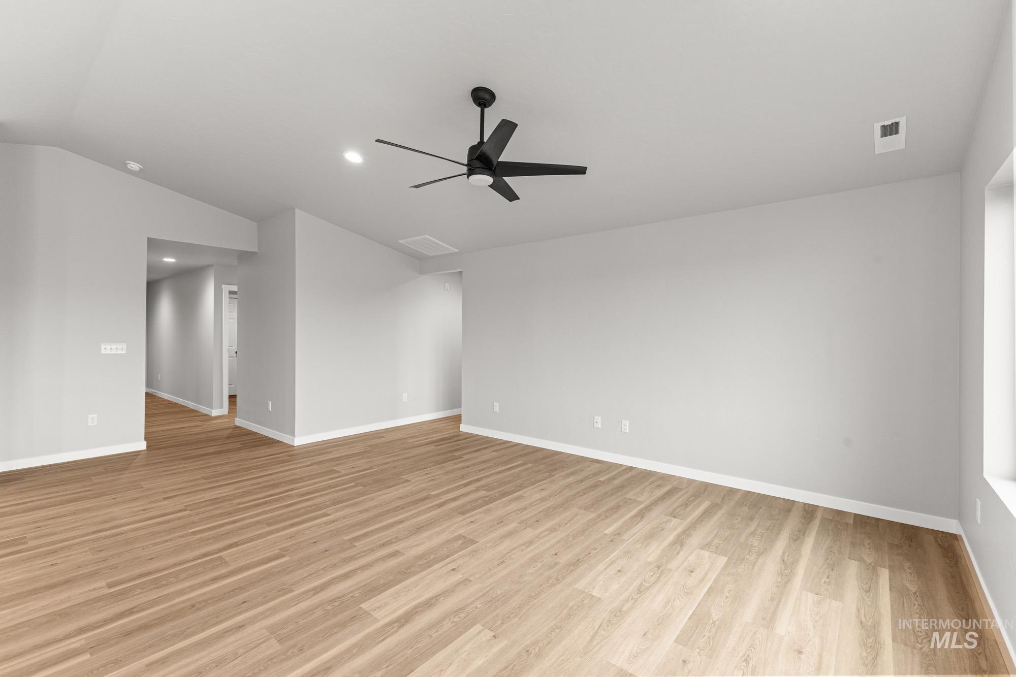 1603 Long Pond St, Middleton, Idaho 83644, 3 Bedrooms, 2 Bathrooms, Residential For Sale, Price $414,990,MLS 98970091