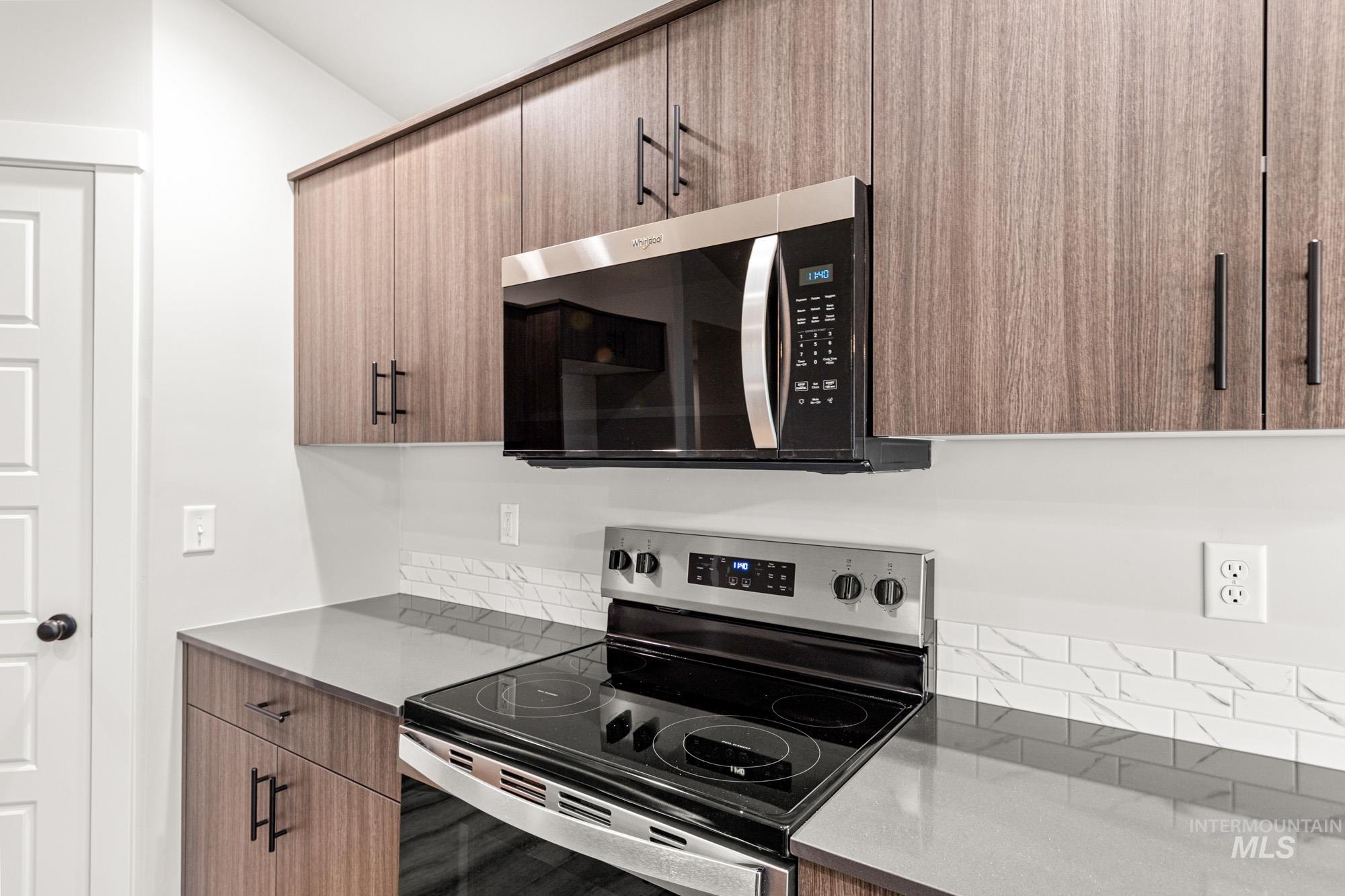 18460 N Sweet William Ave, Nampa, Idaho 83687, 3 Bedrooms, 2 Bathrooms, Residential For Sale, Price $419,990,MLS 98970092