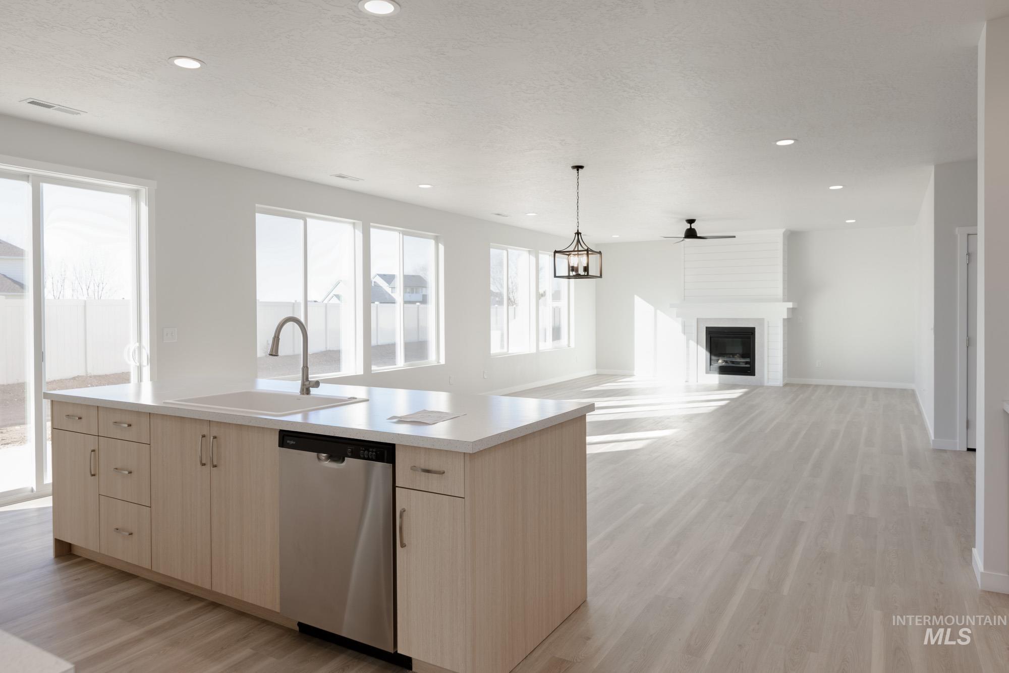 17416 N Union Springs Pl, Nampa, Idaho 83687, 5 Bedrooms, 4.5 Bathrooms, Residential For Sale, Price $764,990,MLS 98970094