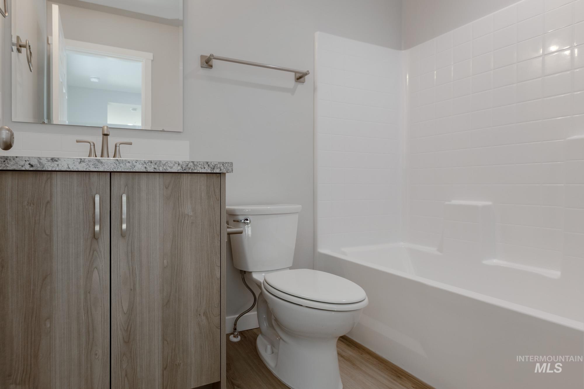 17428 N Union Springs Pl, Nampa, Idaho 83687, 4 Bedrooms, 3 Bathrooms, Residential For Sale, Price $564,990,MLS 98970096