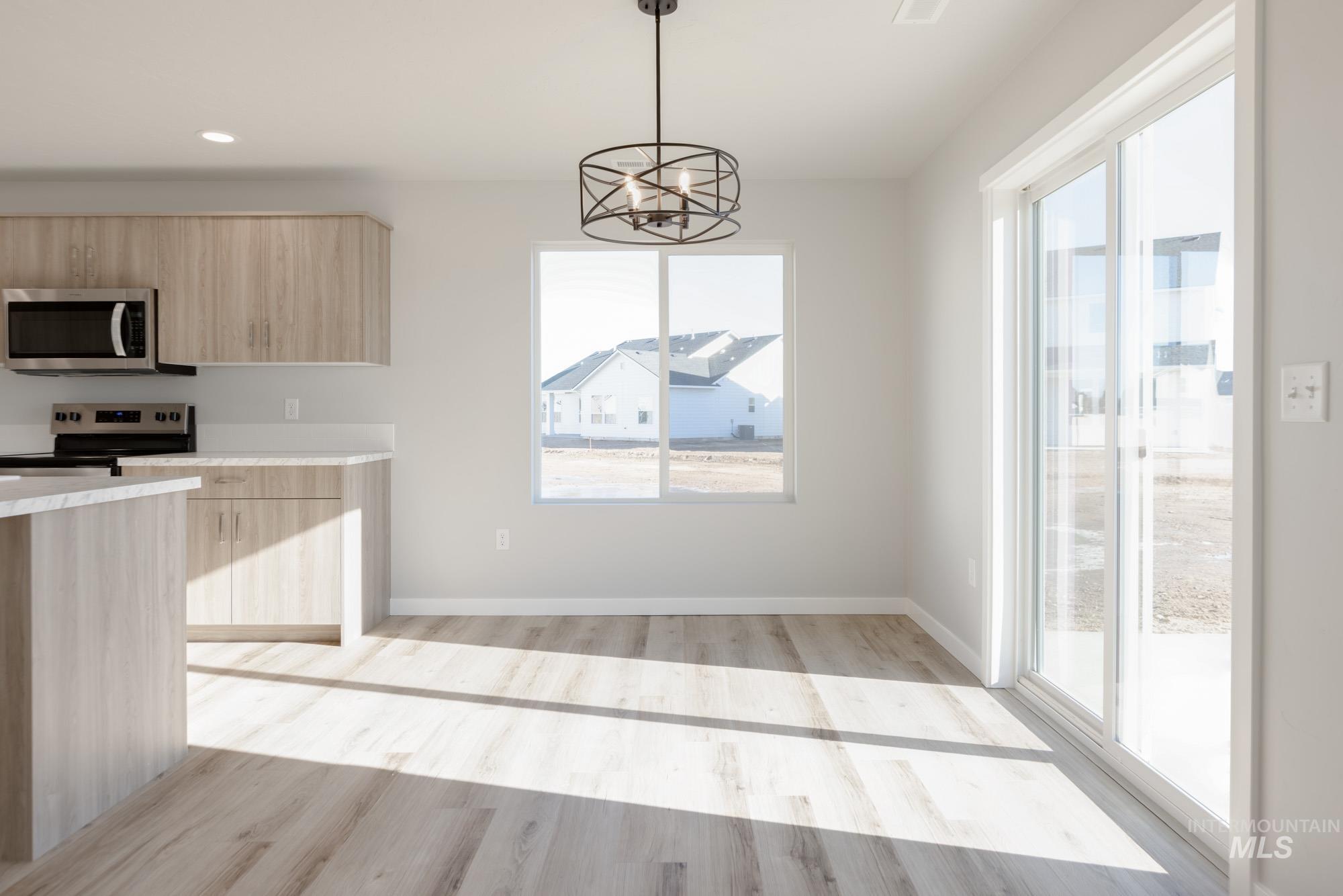 17428 N Union Springs Pl, Nampa, Idaho 83687, 4 Bedrooms, 3 Bathrooms, Residential For Sale, Price $564,990,MLS 98970096