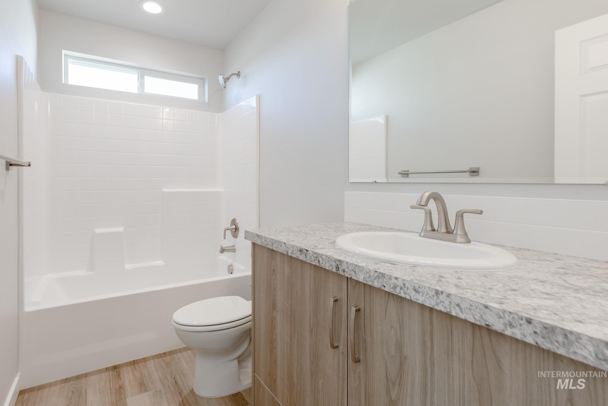 17428 N Union Springs Pl, Nampa, Idaho 83687, 4 Bedrooms, 3 Bathrooms, Residential For Sale, Price $564,990,MLS 98970096