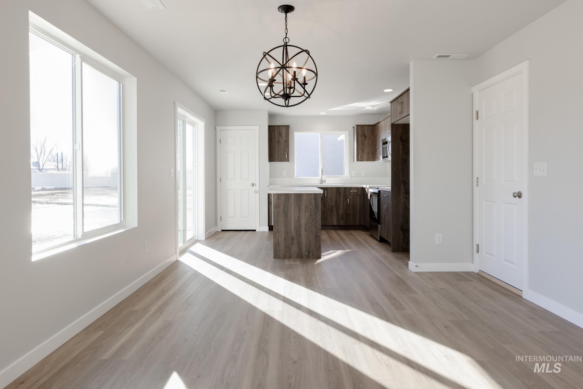 17440 N Union Springs Pl, Nampa, Idaho 83687, 4 Bedrooms, 2.5 Bathrooms, Residential For Sale, Price $429,990,MLS 98970098