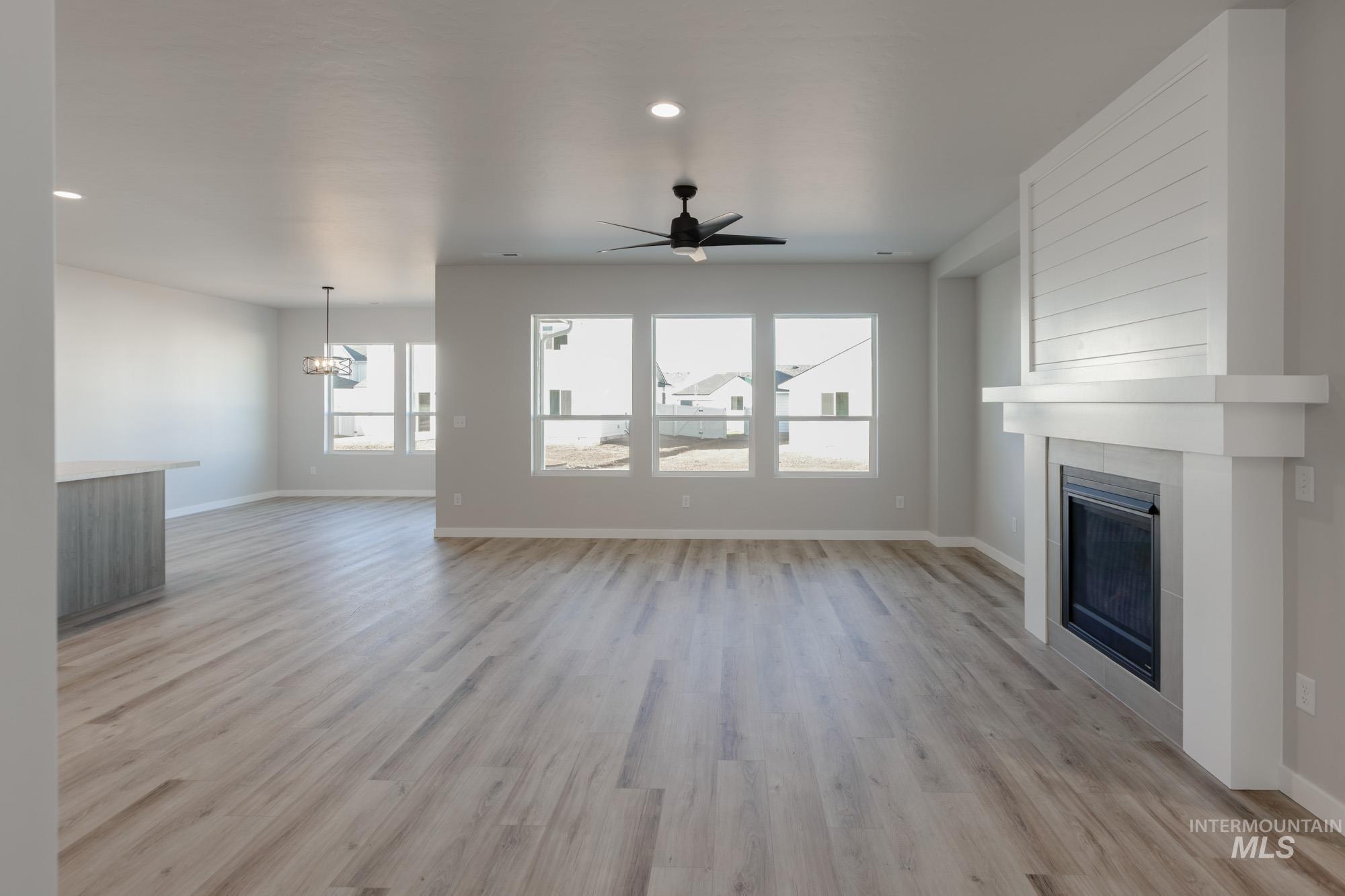 17393 N Aspen Springs Way, Nampa, Idaho 83687, 3 Bedrooms, 2 Bathrooms, Residential For Sale, Price $484,990,MLS 98970099