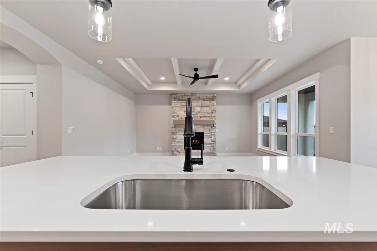 6625 N Good Drive, Eagle, Idaho 83629, 3 Bedrooms, 2 Bathrooms, Residential For Sale, Price $574,880, 98970105