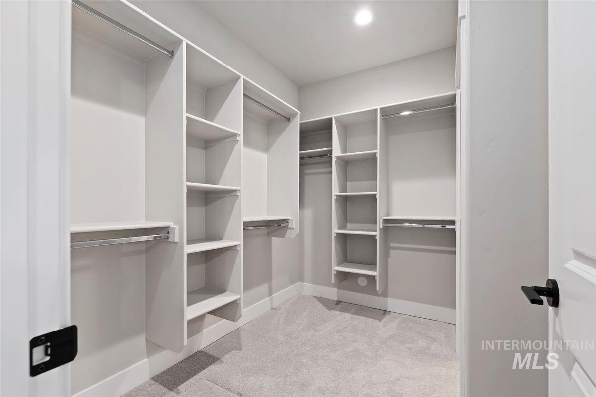 6625 N Good Drive, Eagle, Idaho 83629, 3 Bedrooms, 2 Bathrooms, Residential For Sale, Price $574,880, 98970105