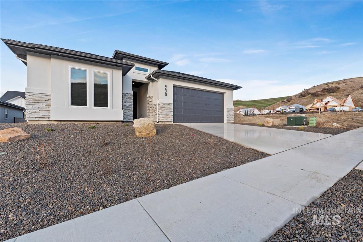6625 N Good Drive, Eagle, Idaho 83629, 3 Bedrooms, 2 Bathrooms, Residential For Sale, Price $574,880, 98970105