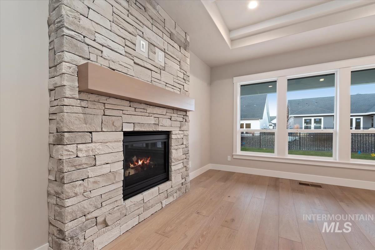 6625 N Good Drive, Eagle, Idaho 83629, 3 Bedrooms, 2 Bathrooms, Residential For Sale, Price $574,880, 98970105