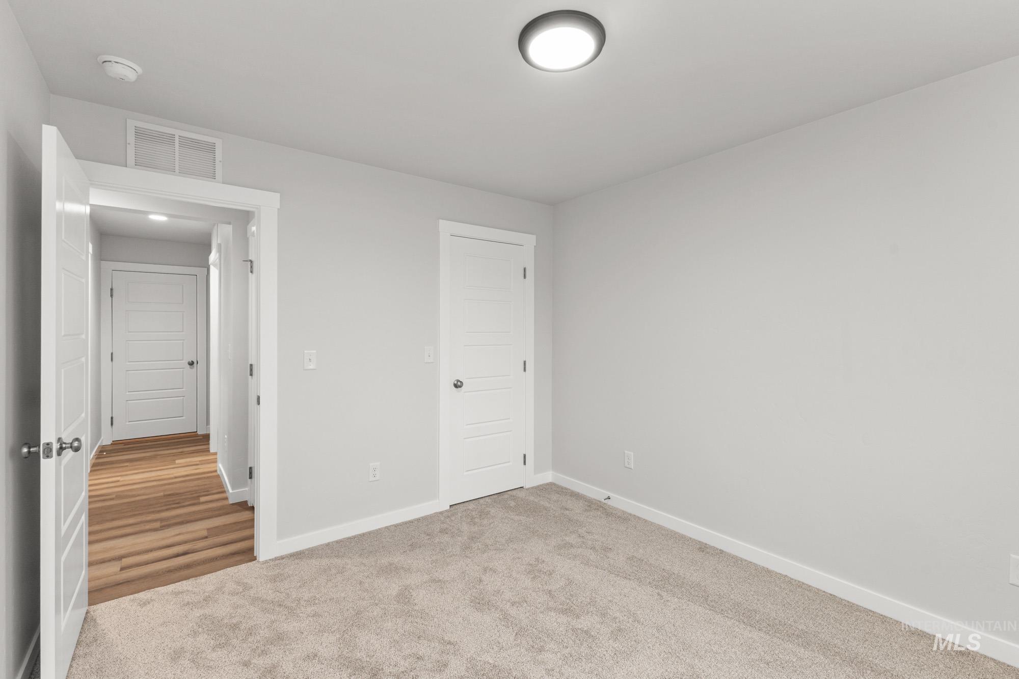 3762 W Maypearl St, Meridian, Idaho 83642, 5 Bedrooms, 2.5 Bathrooms, Residential For Sale, Price $519,990,MLS 98970106