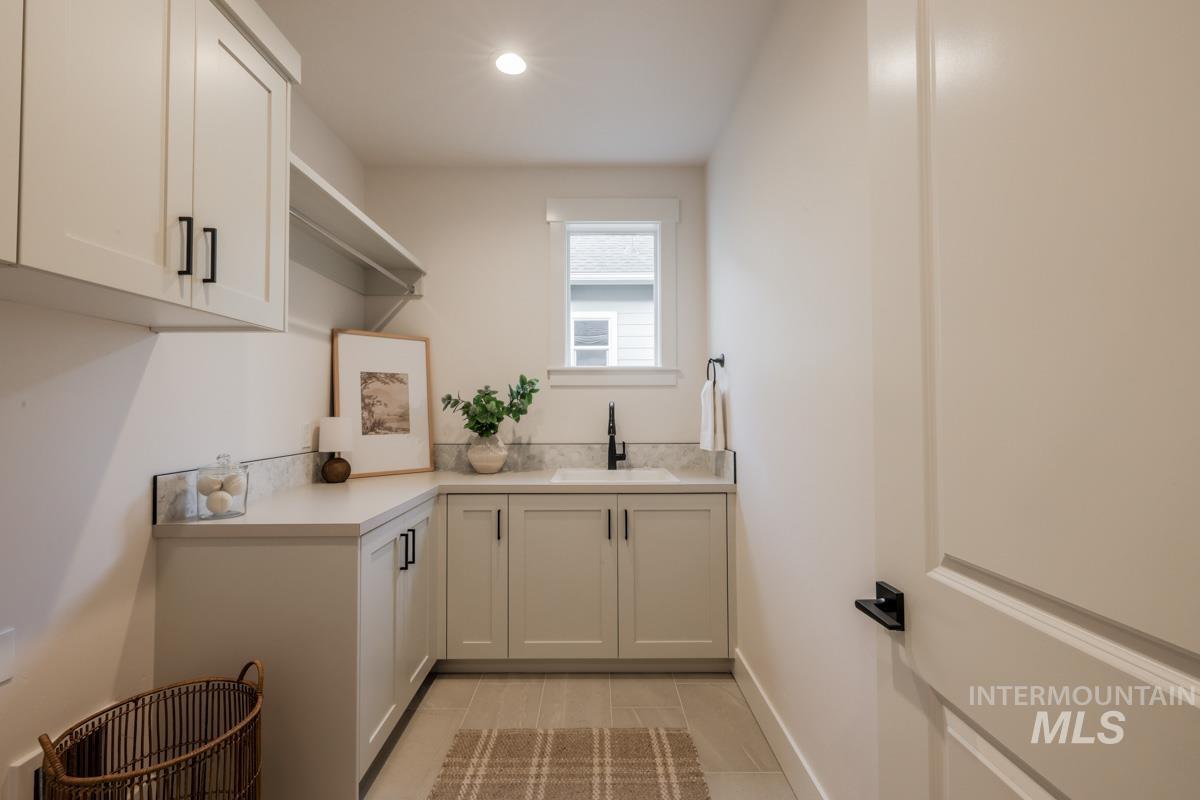 6083 S Apex Ave, Meridian, Idaho 83642, 3 Bedrooms, 3 Bathrooms, Residential For Sale, Price $624,900, 98970107