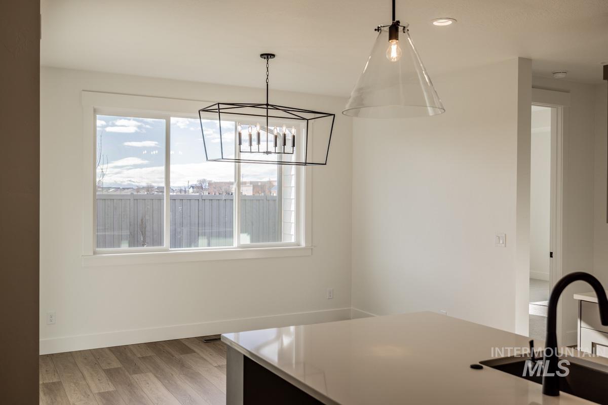 10285 Stony Oak Ct, Nampa, Idaho 83687, 3 Bedrooms, 3 Bathrooms, Residential For Sale, Price $549,900,MLS 98970115