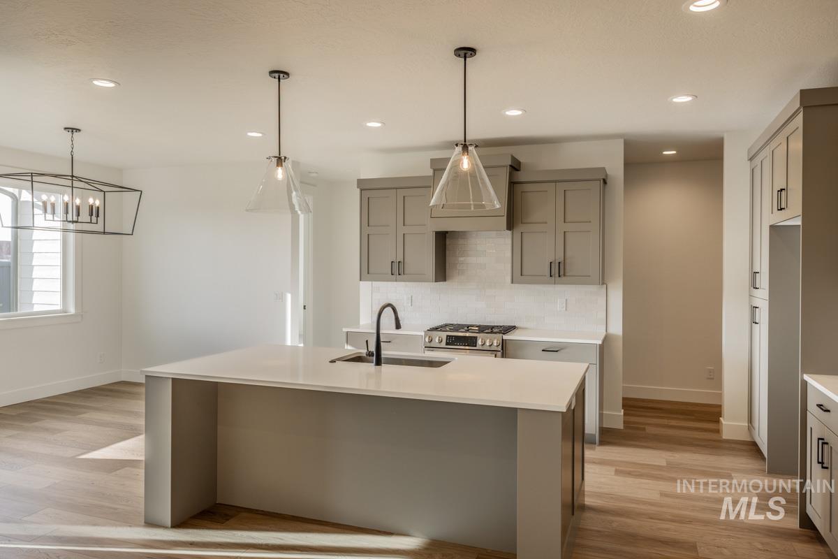 10285 Stony Oak Ct, Nampa, Idaho 83687, 3 Bedrooms, 3 Bathrooms, Residential For Sale, Price $549,900,MLS 98970115