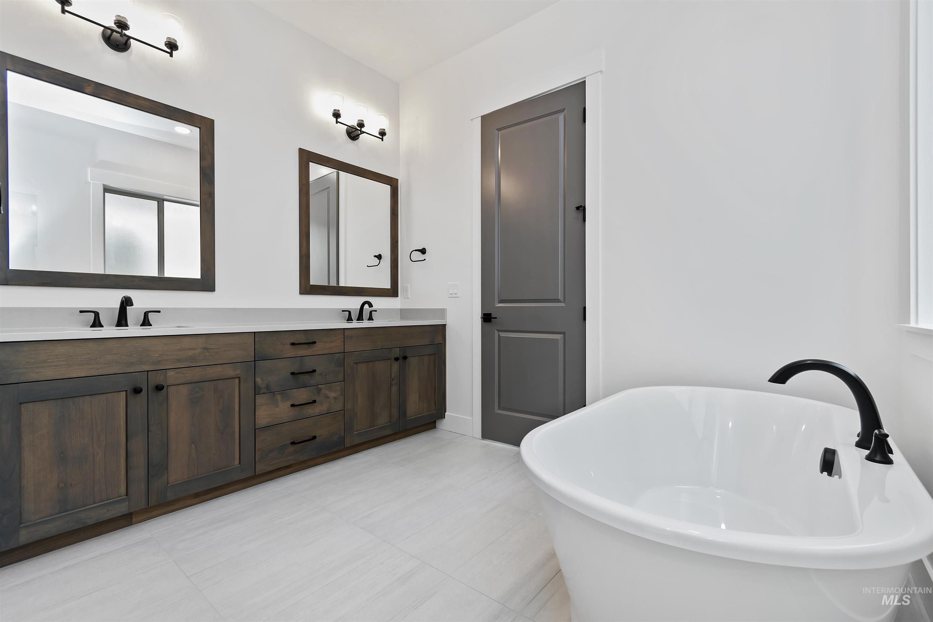 3875 S Corabell Ave., Meridian, Idaho 83632, 4 Bedrooms, 3 Bathrooms, Residential For Sale, Price $864,880, 98970143