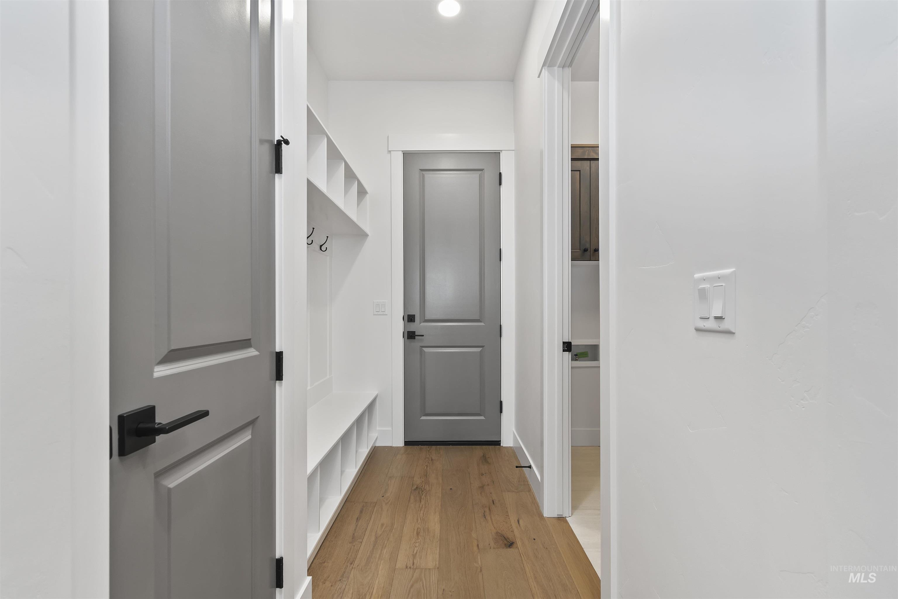 3875 S Corabell Ave., Meridian, Idaho 83632, 4 Bedrooms, 3 Bathrooms, Residential For Sale, Price $864,880,MLS 98970143