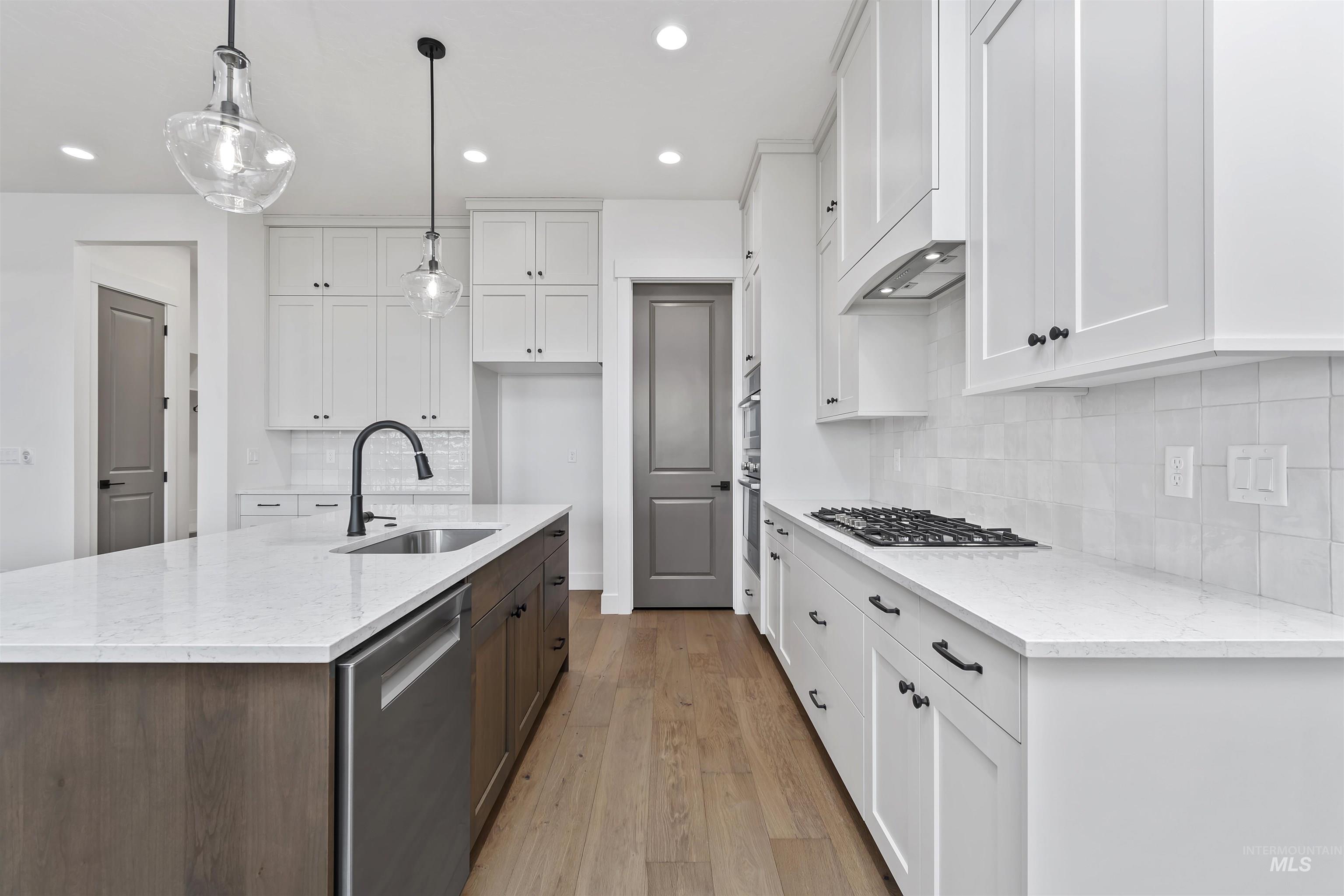 3875 S Corabell Ave., Meridian, Idaho 83632, 4 Bedrooms, 3 Bathrooms, Residential For Sale, Price $864,880,MLS 98970143