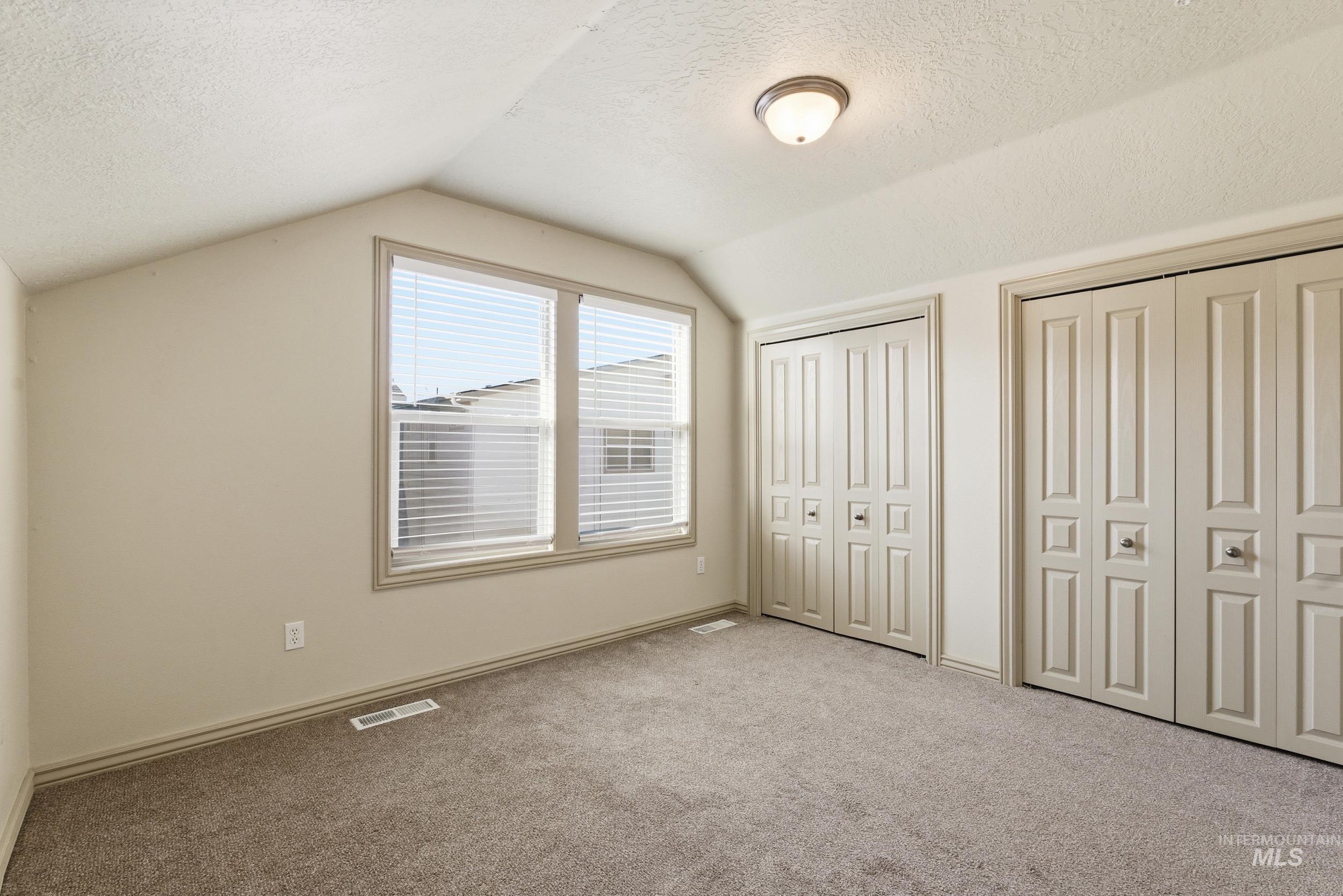 55 S Selwood Lane, Star, Idaho 83669, 3 Bedrooms, 3 Bathrooms, Residential For Sale, Price $375,000, 98970145