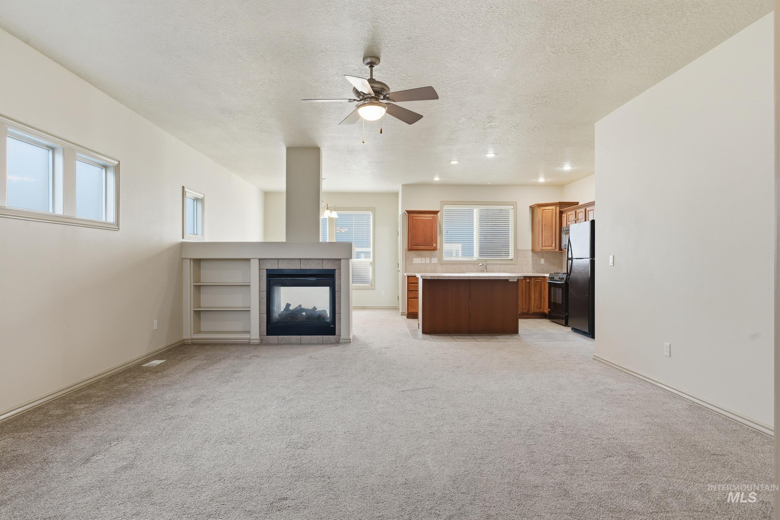 55 S Selwood Lane, Star, Idaho 83669, 3 Bedrooms, 3 Bathrooms, Residential For Sale, Price $375,000, 98970145