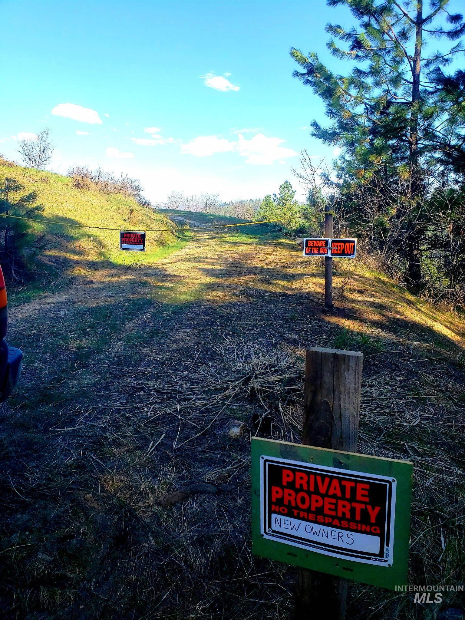 Surrounding community featuring a view of rural / pastoral area