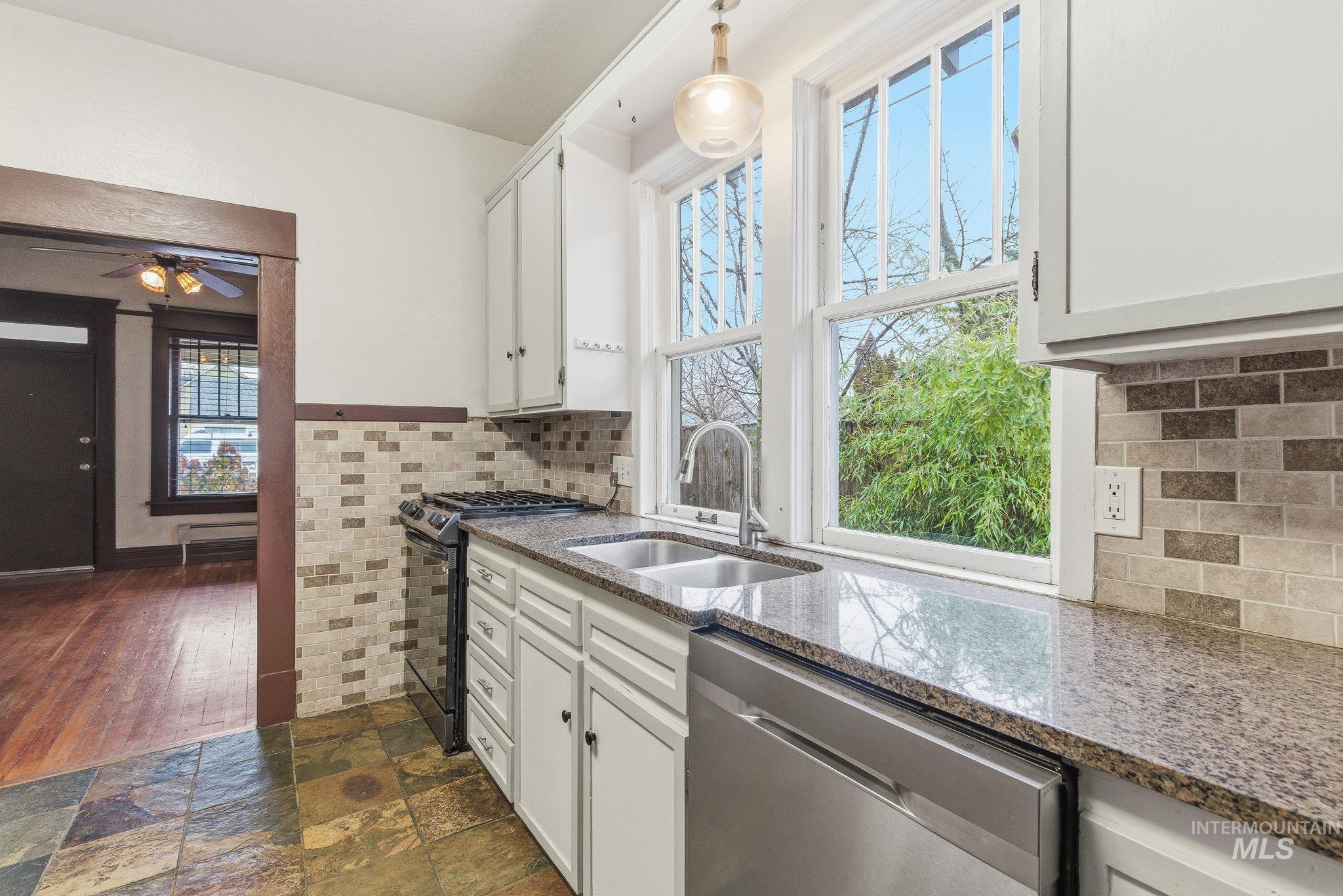 6323 W Everett St, Boise, Idaho 83704, 1 Bedroom, 1 Bathroom, Residential For Sale, Price $325,000, 98970148