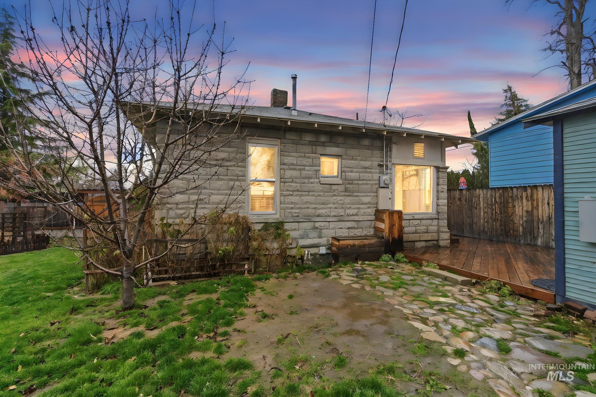 6323 W Everett St, Boise, Idaho 83704, 1 Bedroom, 1 Bathroom, Residential For Sale, Price $325,000, 98970148