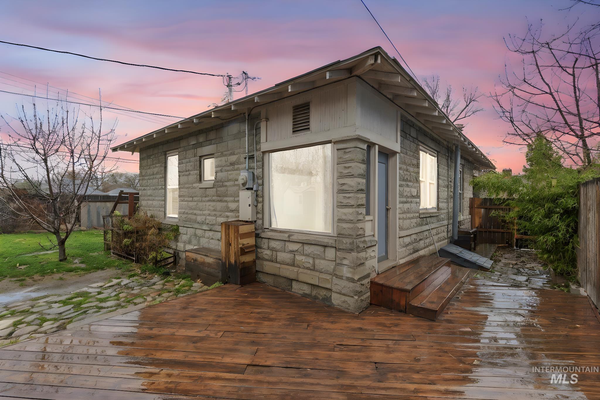 6323 W Everett St, Boise, Idaho 83704, 1 Bedroom, 1 Bathroom, Residential For Sale, Price $325,000, 98970148