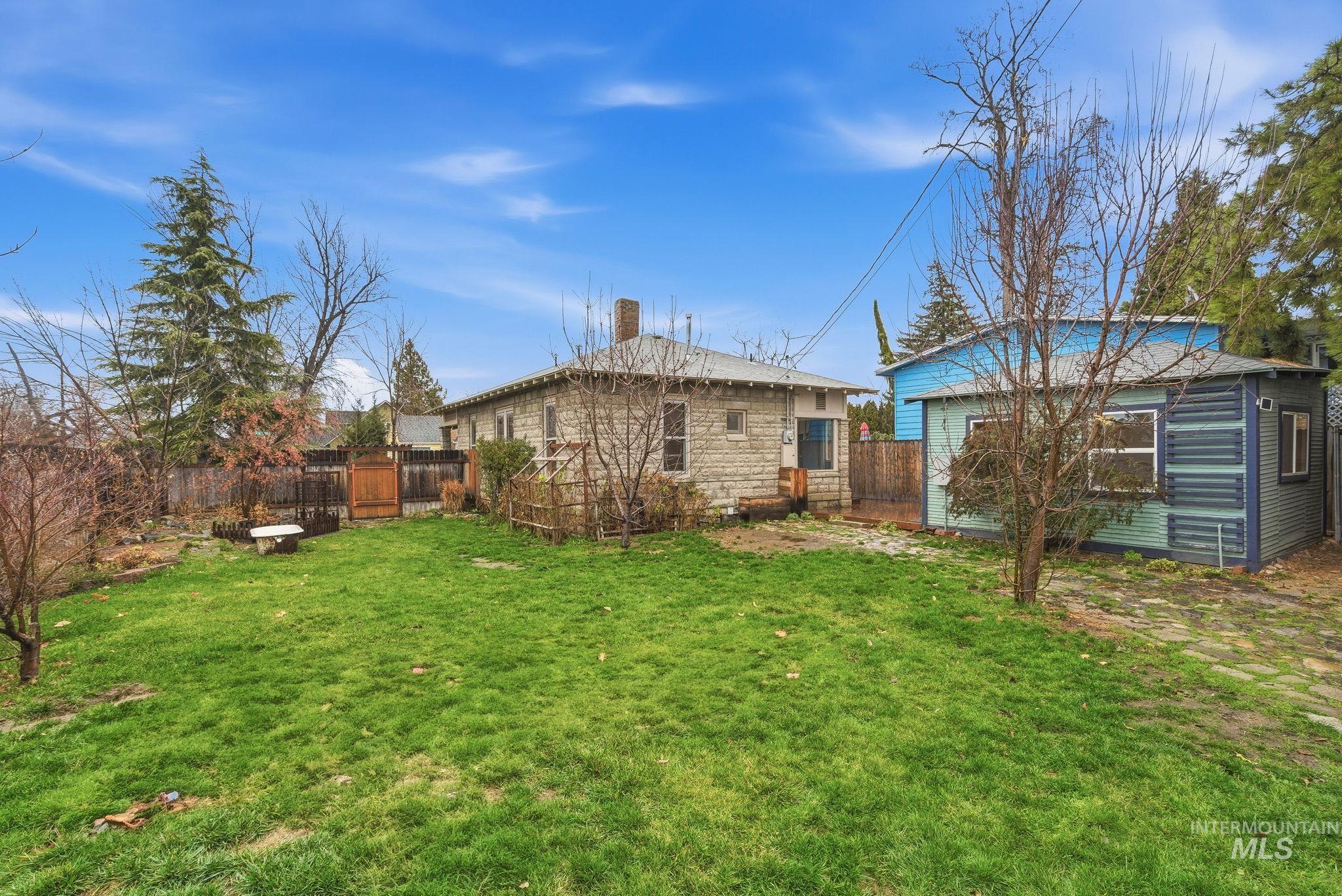 6323 W Everett St, Boise, Idaho 83704, 1 Bedroom, 1 Bathroom, Residential For Sale, Price $325,000, 98970148