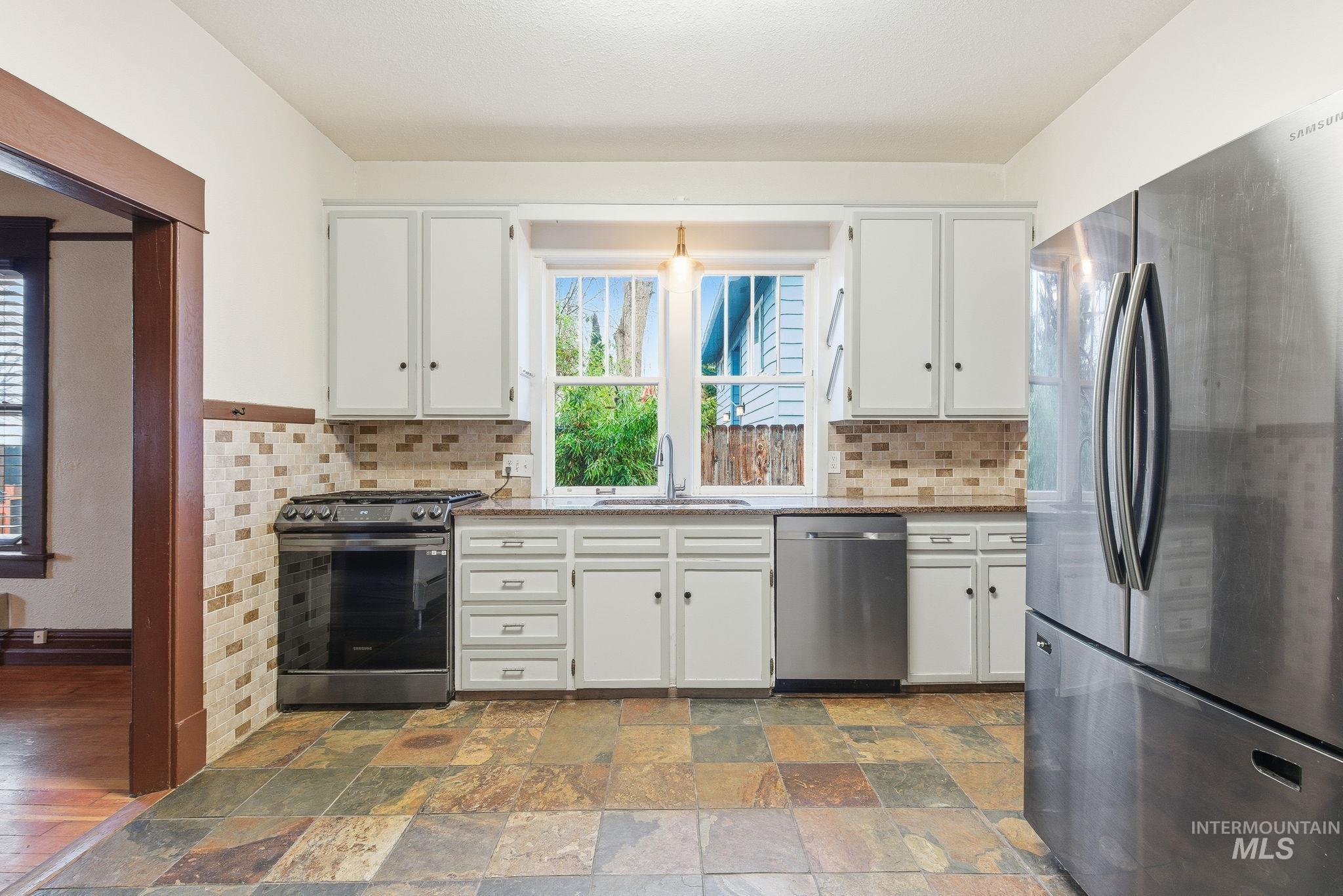 6323 W Everett St, Boise, Idaho 83704, 1 Bedroom, 1 Bathroom, Residential For Sale, Price $325,000, 98970148