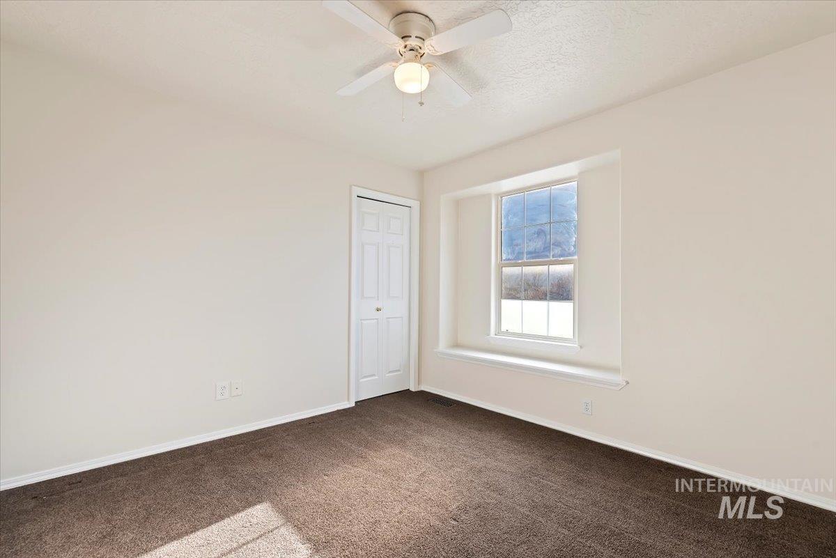 358 W Big Rack Street, Kuna, Idaho 83634, 3 Bedrooms, 2.5 Bathrooms, Residential For Sale, Price $399,900, 98970151