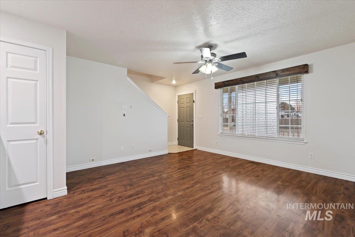 358 W Big Rack Street, Kuna, Idaho 83634, 3 Bedrooms, 2.5 Bathrooms, Residential For Sale, Price $399,900, 98970151