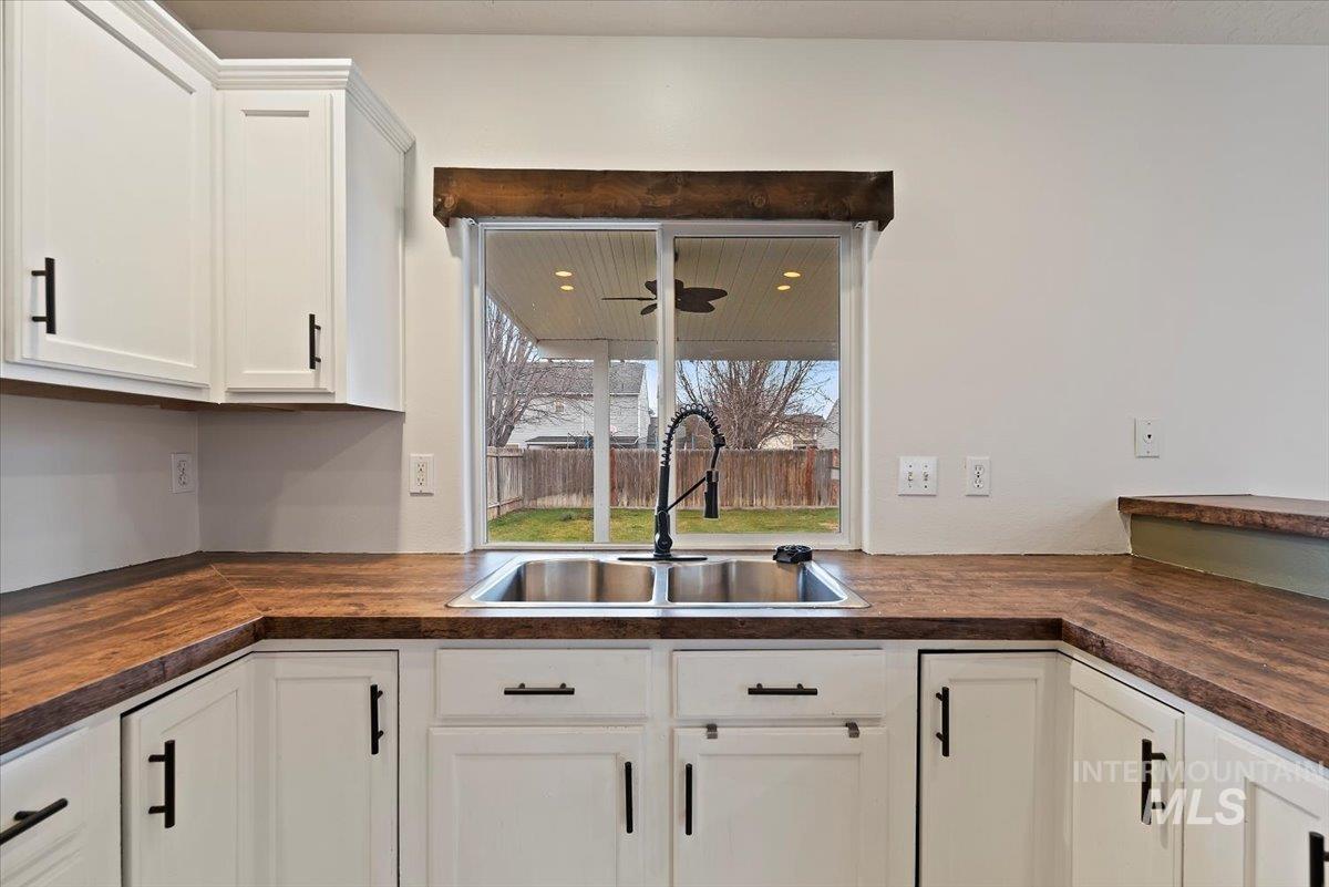 358 W Big Rack Street, Kuna, Idaho 83634, 3 Bedrooms, 2.5 Bathrooms, Residential For Sale, Price $399,900, 98970151