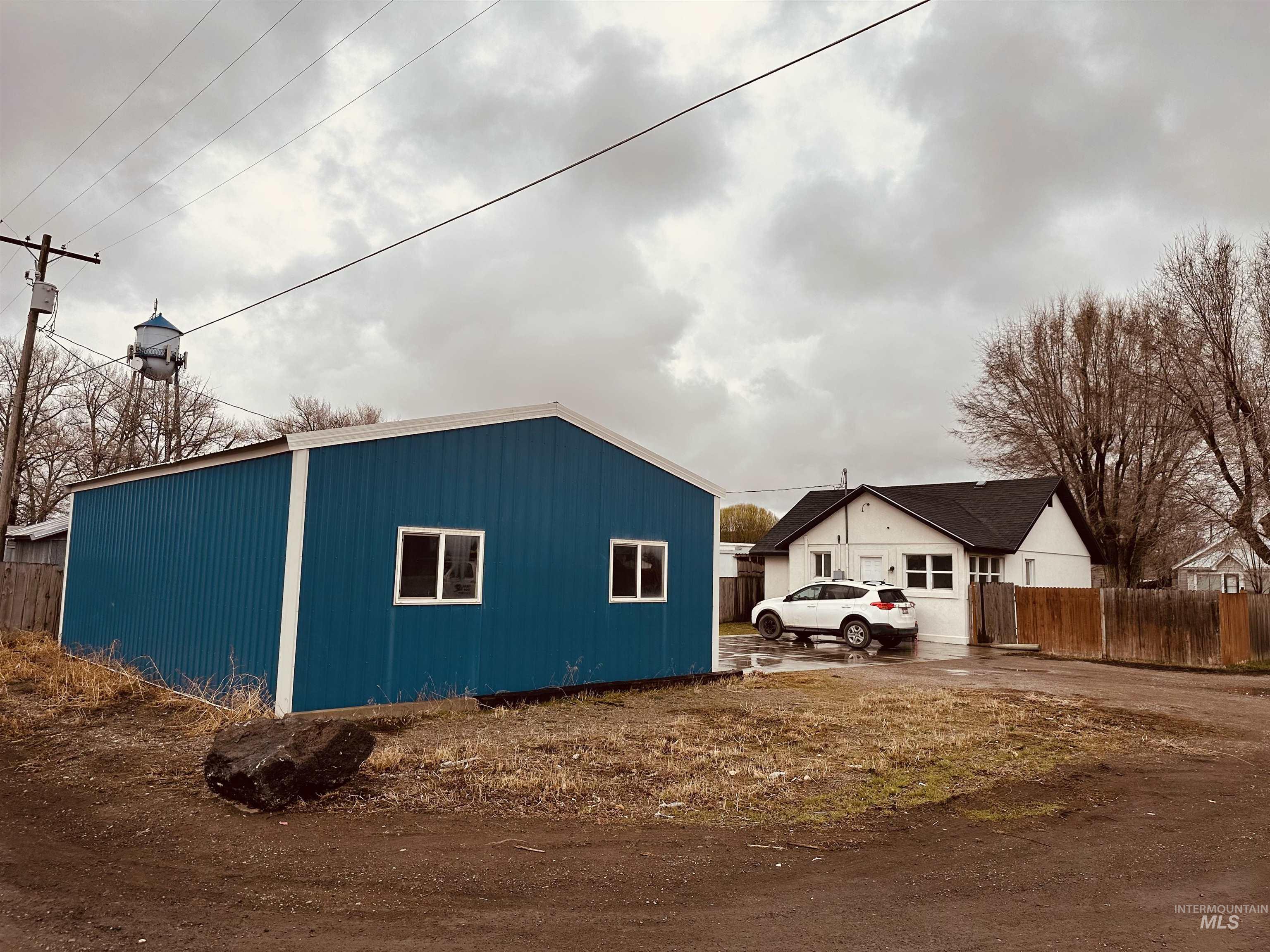 203 E Idaho Street, Paul, Idaho 83347, 2 Bedrooms, 1 Bathroom, Residential For Sale, Price $225,000, 98970159