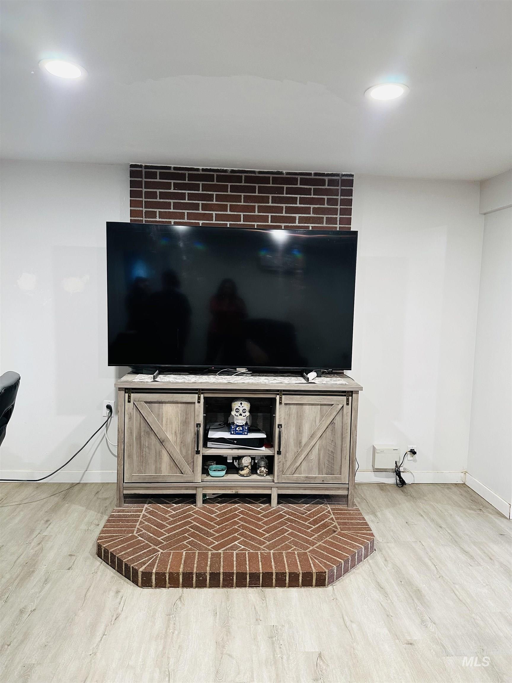 203 E Idaho Street, Paul, Idaho 83347, 2 Bedrooms, 1 Bathroom, Residential For Sale, Price $225,000, 98970159