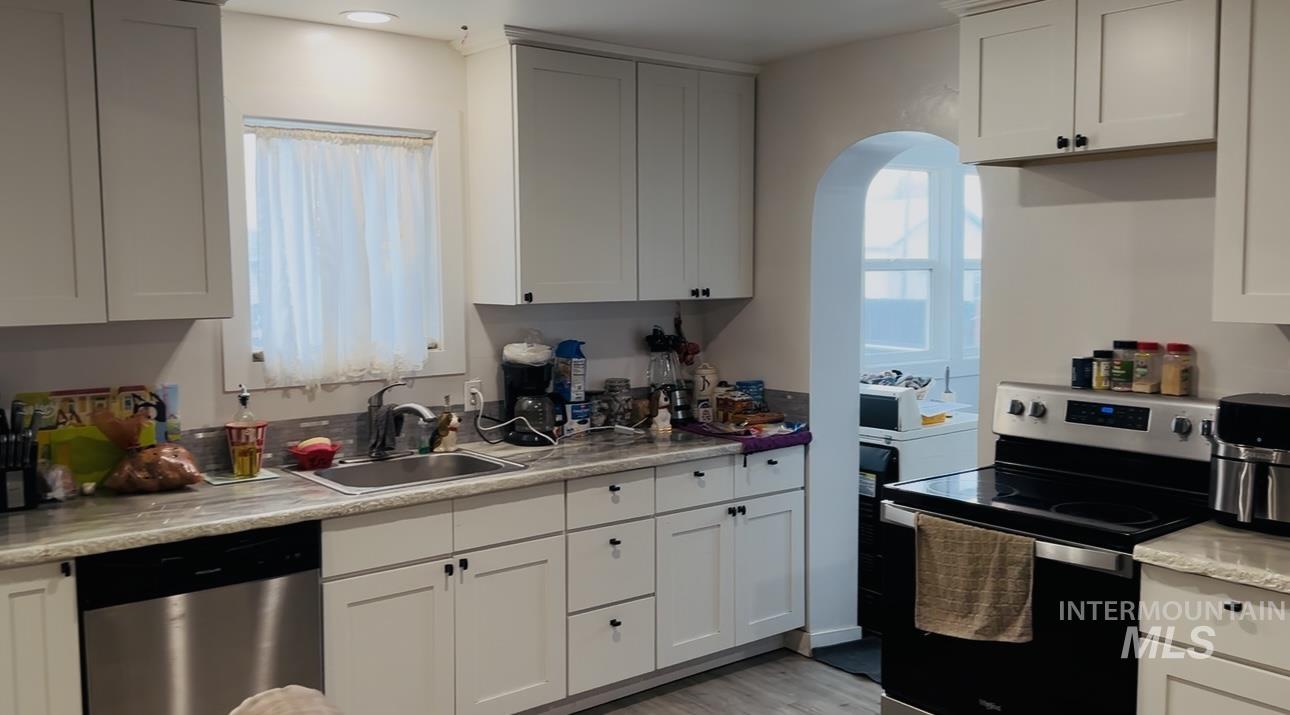 203 E Idaho Street, Paul, Idaho 83347, 2 Bedrooms, 1 Bathroom, Residential For Sale, Price $225,000, 98970159