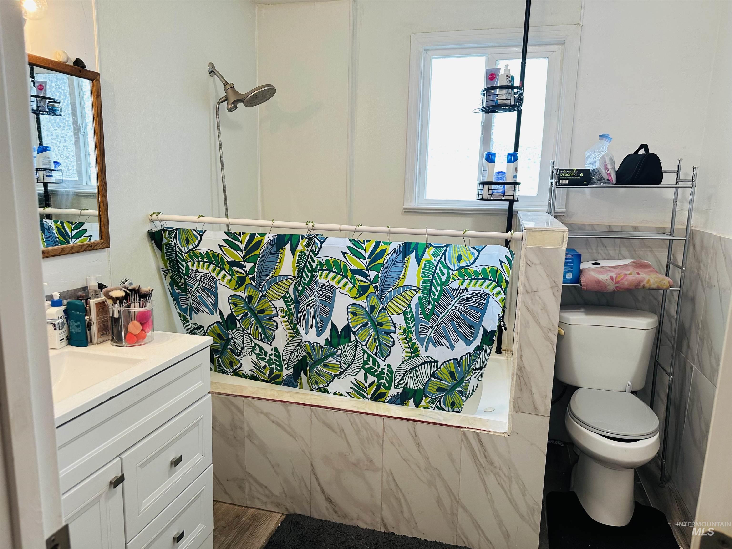 203 E Idaho Street, Paul, Idaho 83347, 2 Bedrooms, 1 Bathroom, Residential For Sale, Price $225,000, 98970159