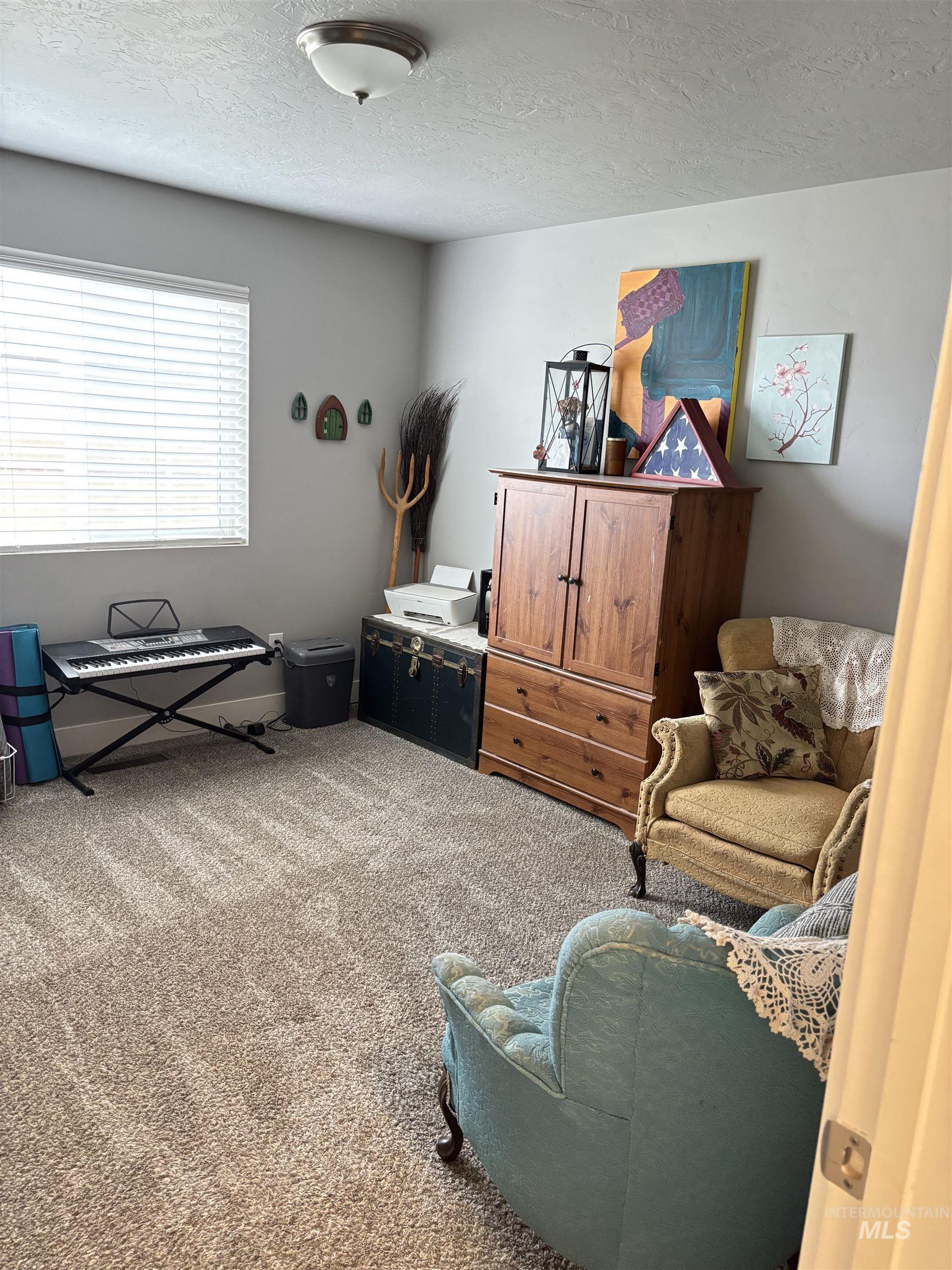 1090 W 10th Street, Weiser, Idaho 83672, 4 Bedrooms, 2 Bathrooms, Residential For Sale, Price $370,000, 98970161