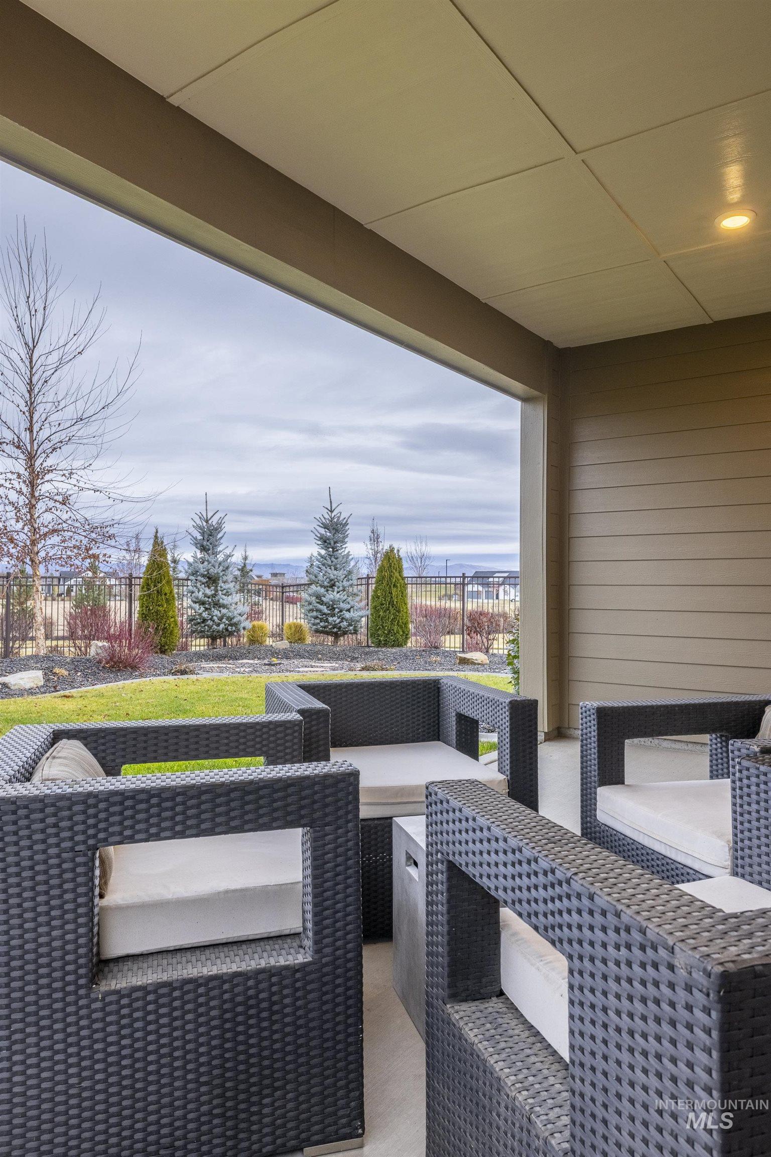 11860 W Wellness Ln, Kuna, Idaho 83634, 2 Bedrooms, 2 Bathrooms, Residential For Sale, Price $525,000, 98970164