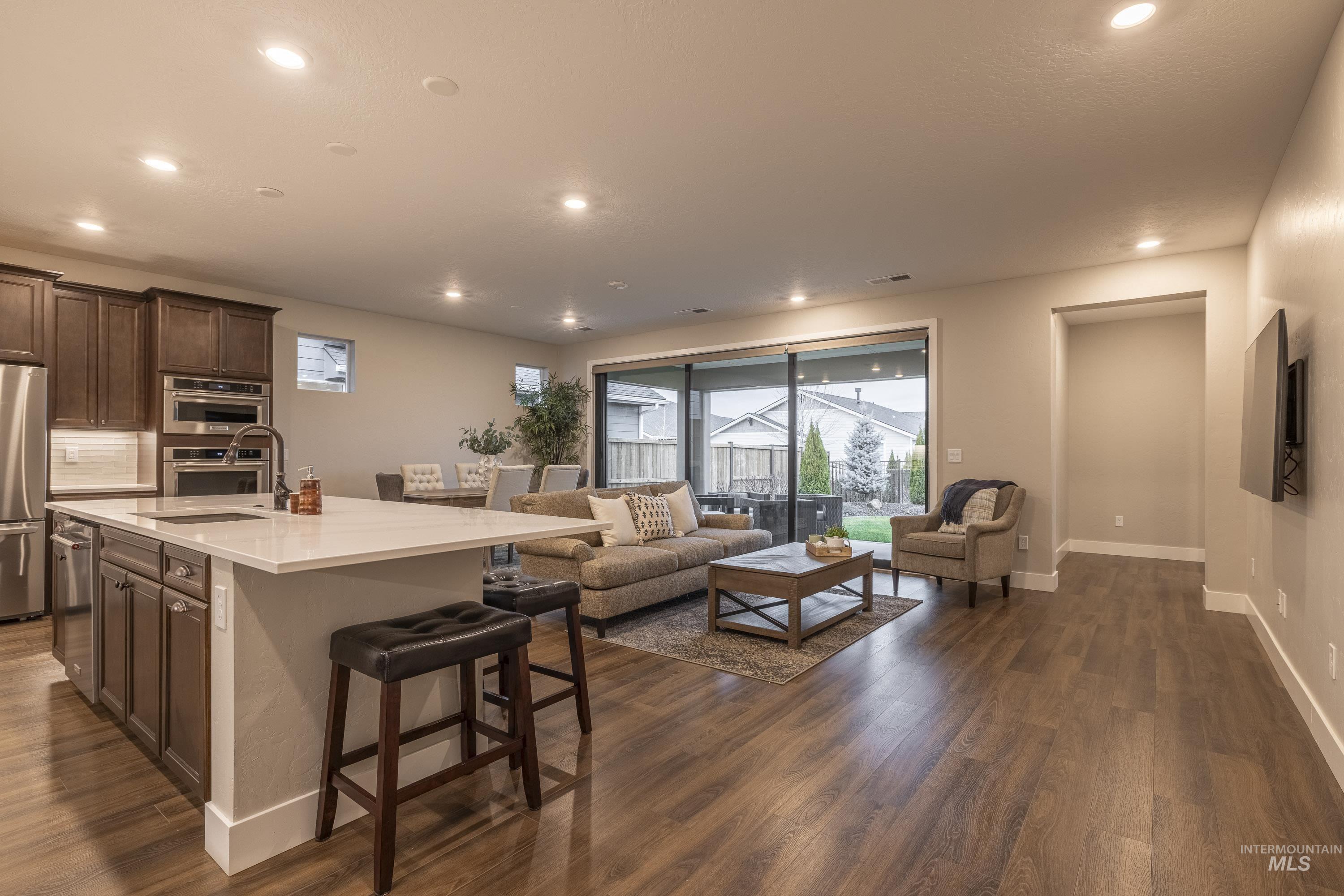 11860 W Wellness Ln, Kuna, Idaho 83634, 2 Bedrooms, 2 Bathrooms, Residential For Sale, Price $525,000, 98970164