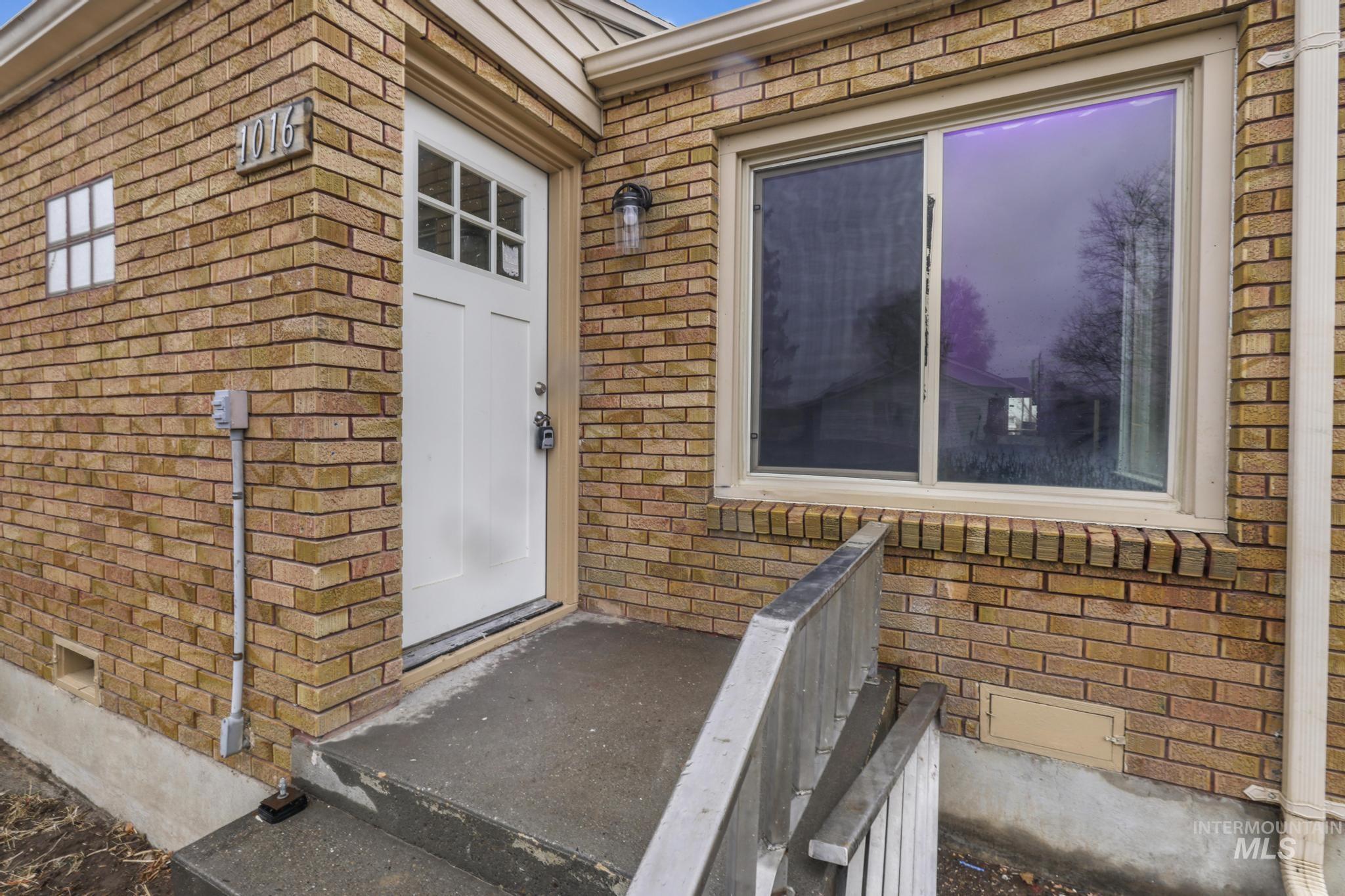 1016 10th Street, Rupert, Idaho 83350, 3 Bedrooms, 2 Bathrooms, Residential For Sale, Price $319,000, 98970171